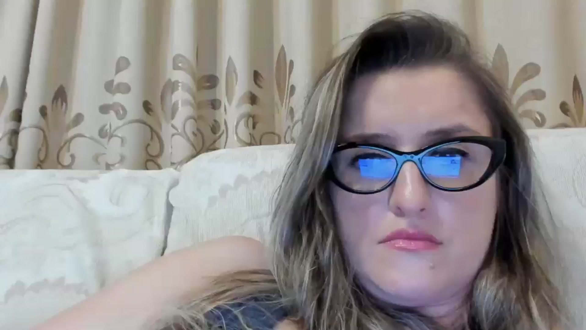 Gallery image thumbnail from BestDream's myfreecams stream on, 08/11/2024, 02:17 image 2 of 20