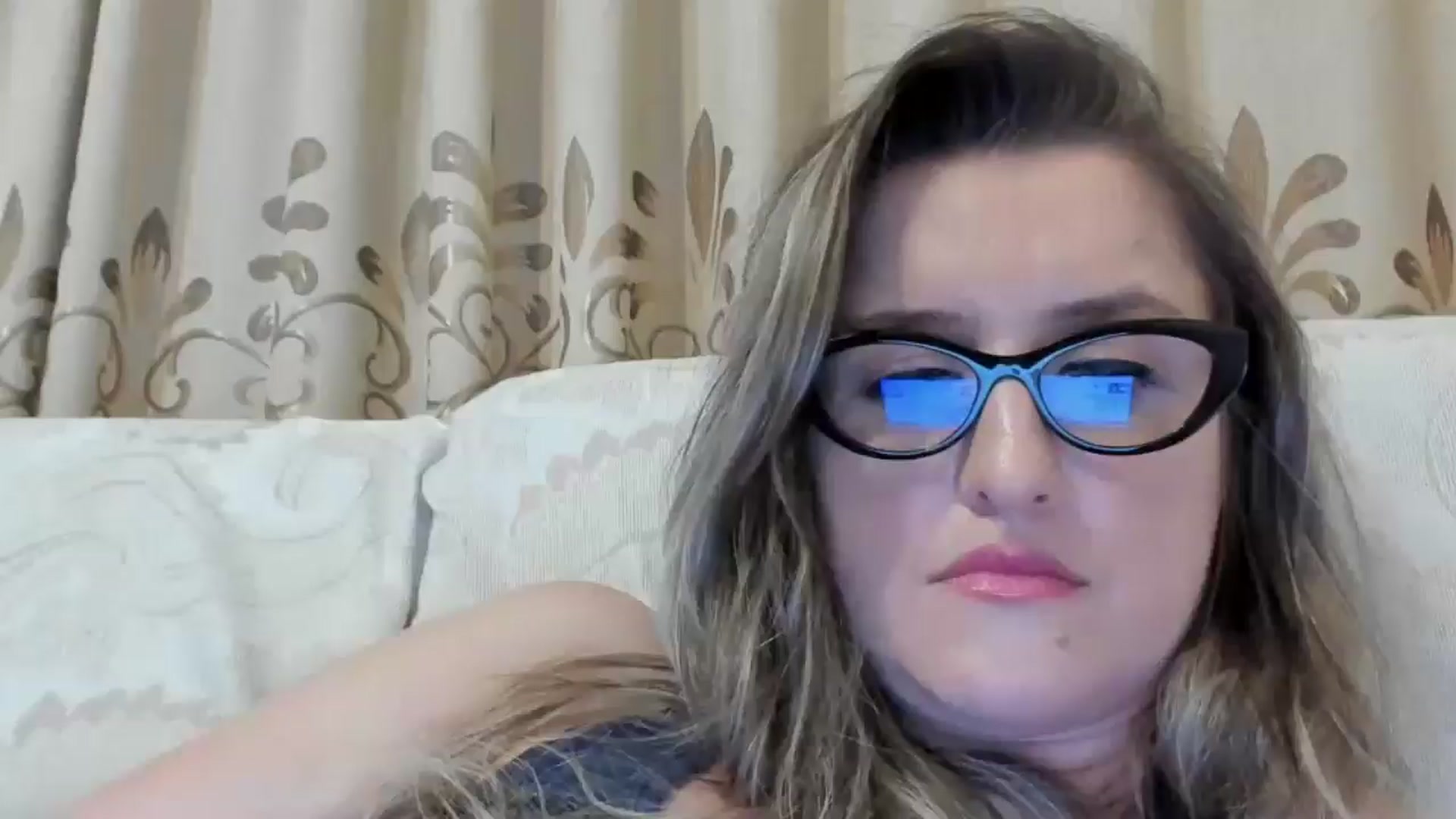 Gallery image thumbnail from BestDream's myfreecams stream on, 08/11/2024, 02:17 image 1 of 20