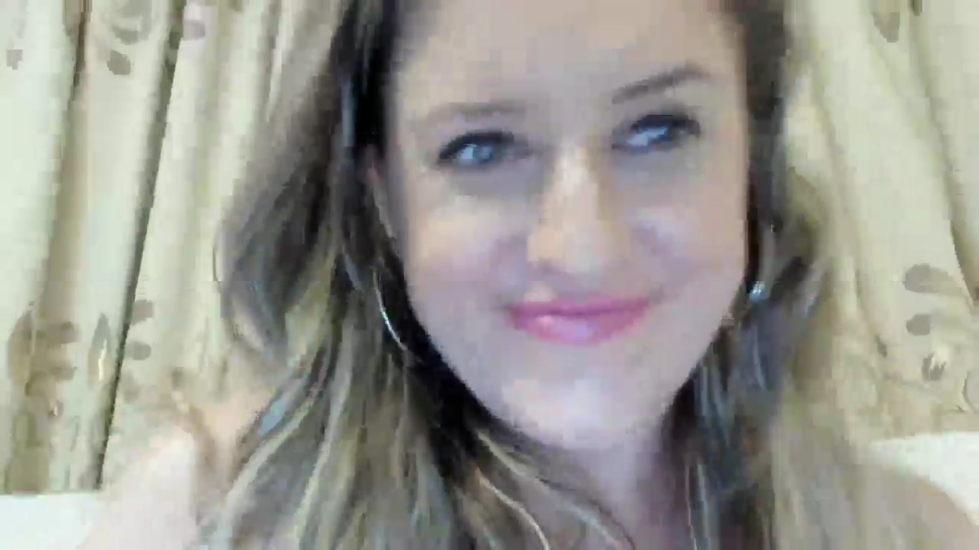 Gallery image thumbnail from BestDream's myfreecams stream on, 08/11/2024, 22:34 image 13 of 20