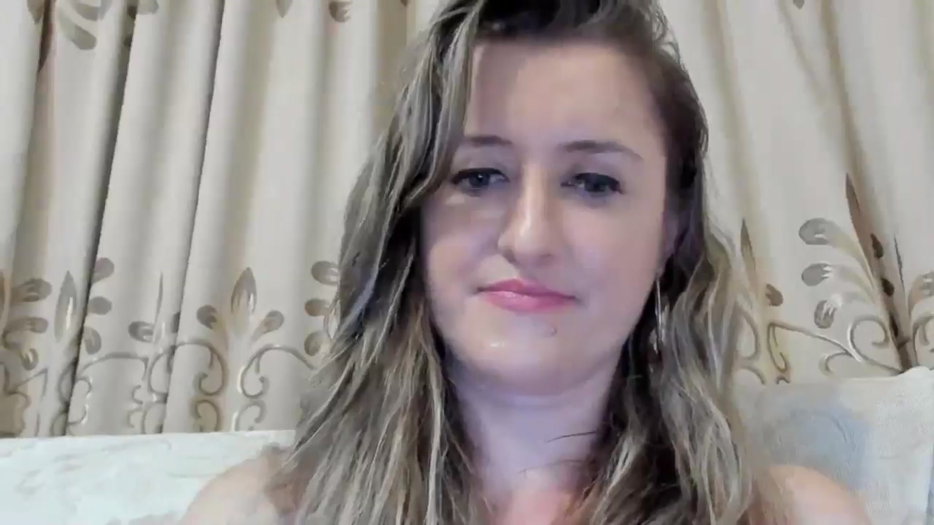 Gallery image thumbnail from BestDream's myfreecams stream on, 08/12/2024, 24:17 image 10 of 20
