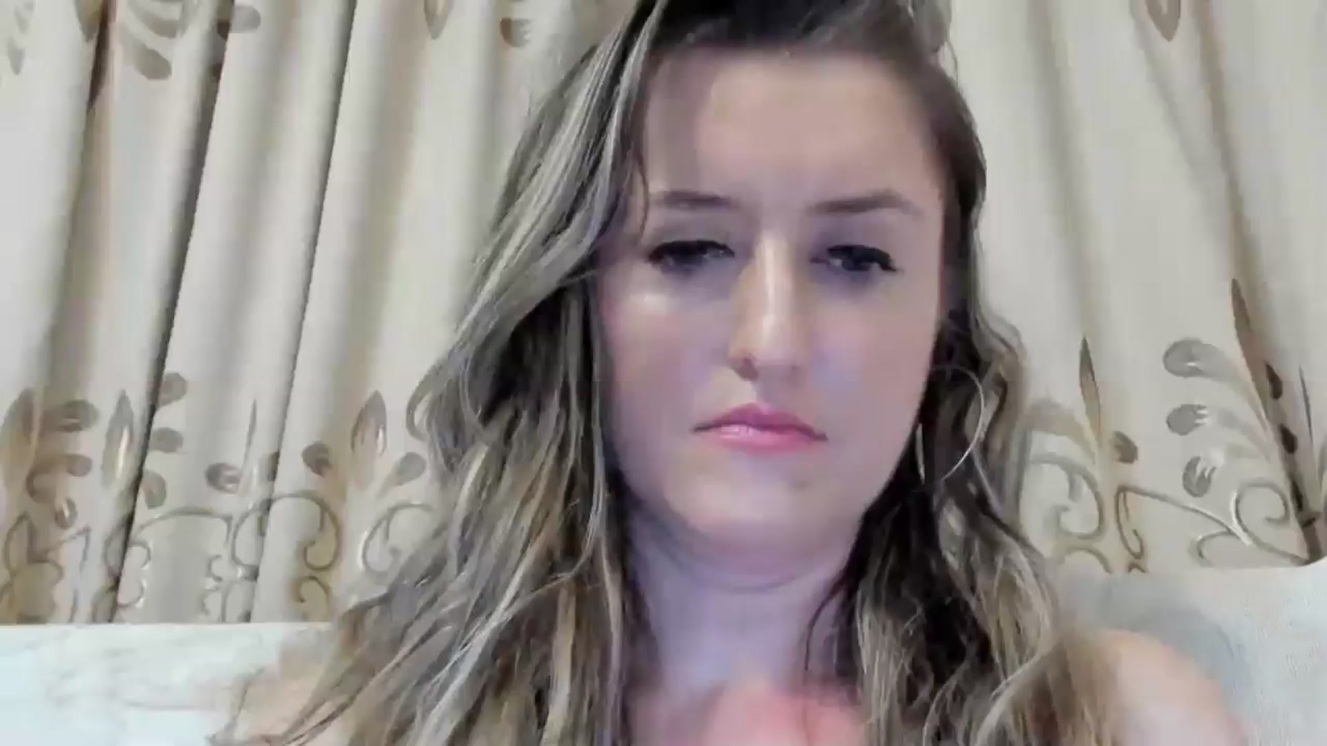 Gallery image thumbnail from BestDream's myfreecams stream on, 08/12/2024, 24:17 image 4 of 20