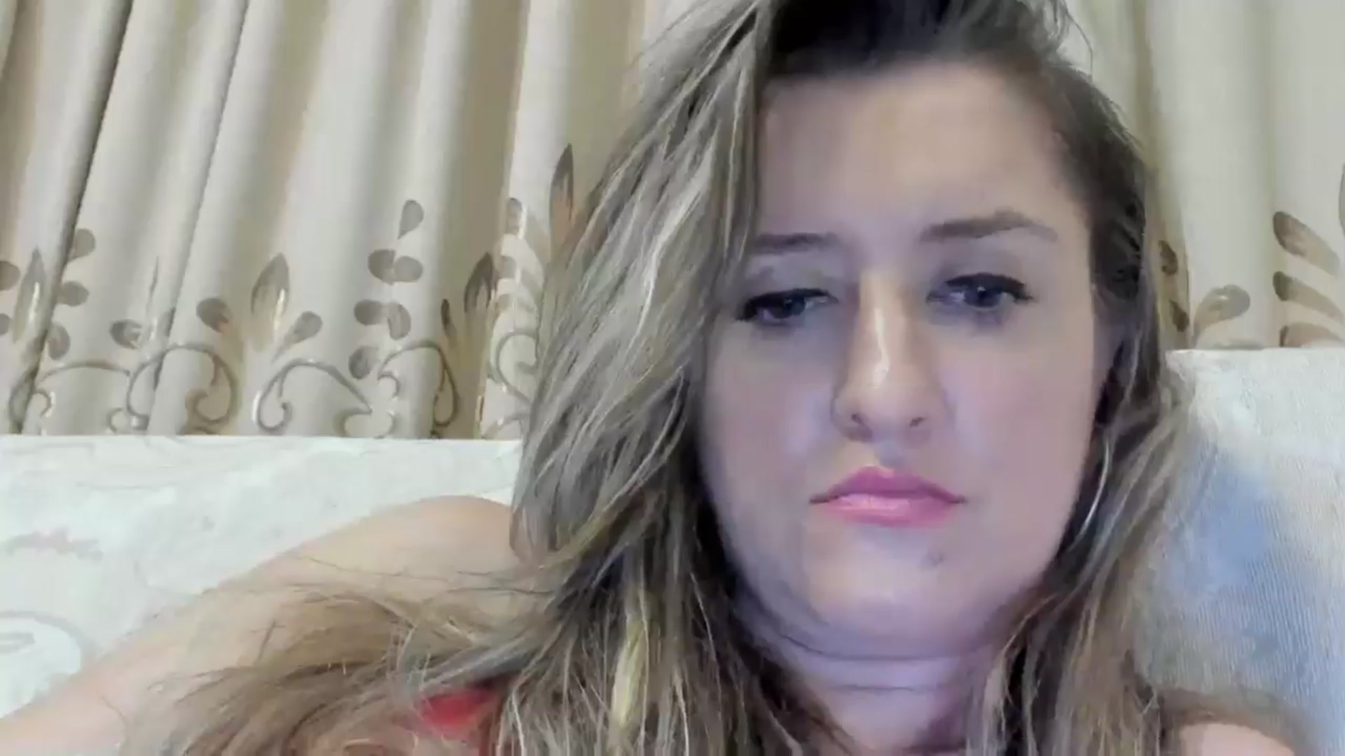 Gallery image thumbnail from BestDream's myfreecams stream on, 08/12/2024, 24:17 image 19 of 20