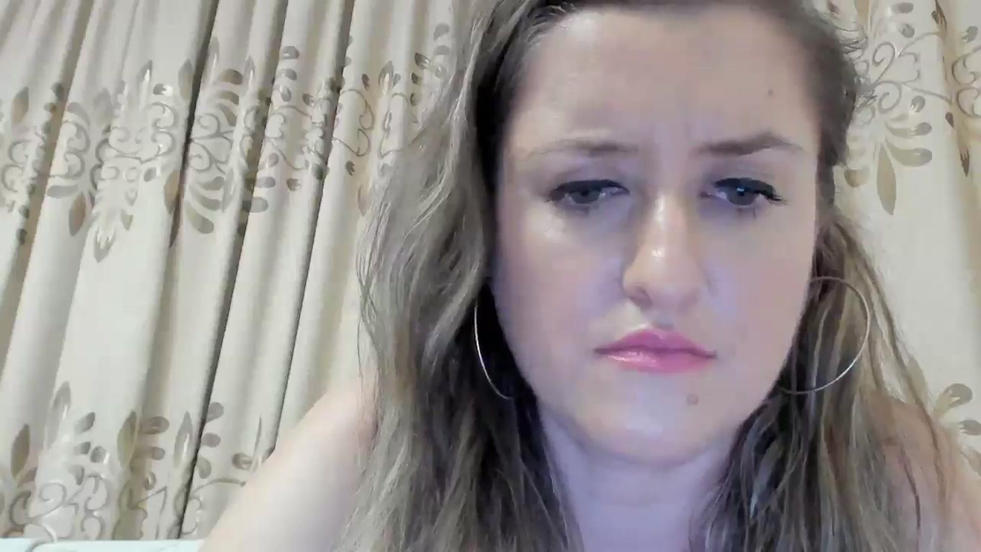Gallery image thumbnail from BestDream's myfreecams stream on, 08/12/2024, 24:17 image 3 of 20