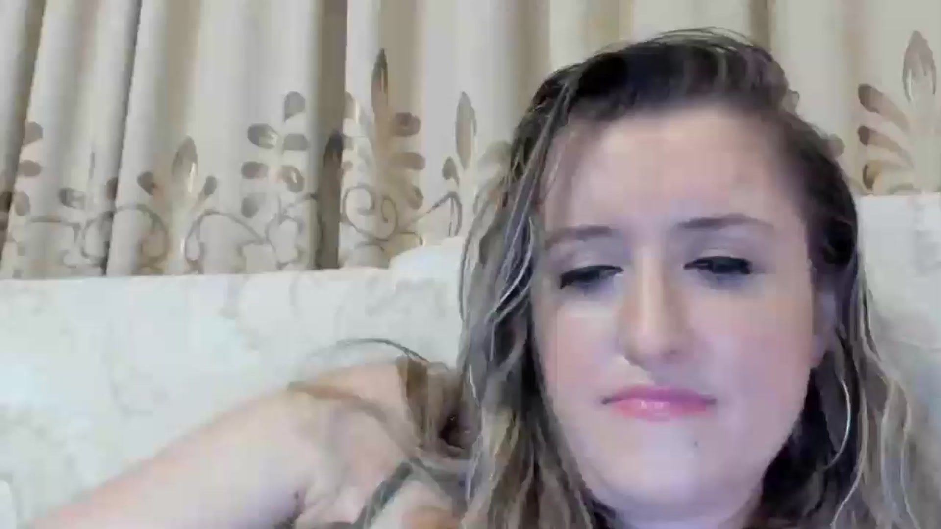 Gallery image thumbnail from BestDream's myfreecams stream on, 08/13/2024, 24:23 image 11 of 20