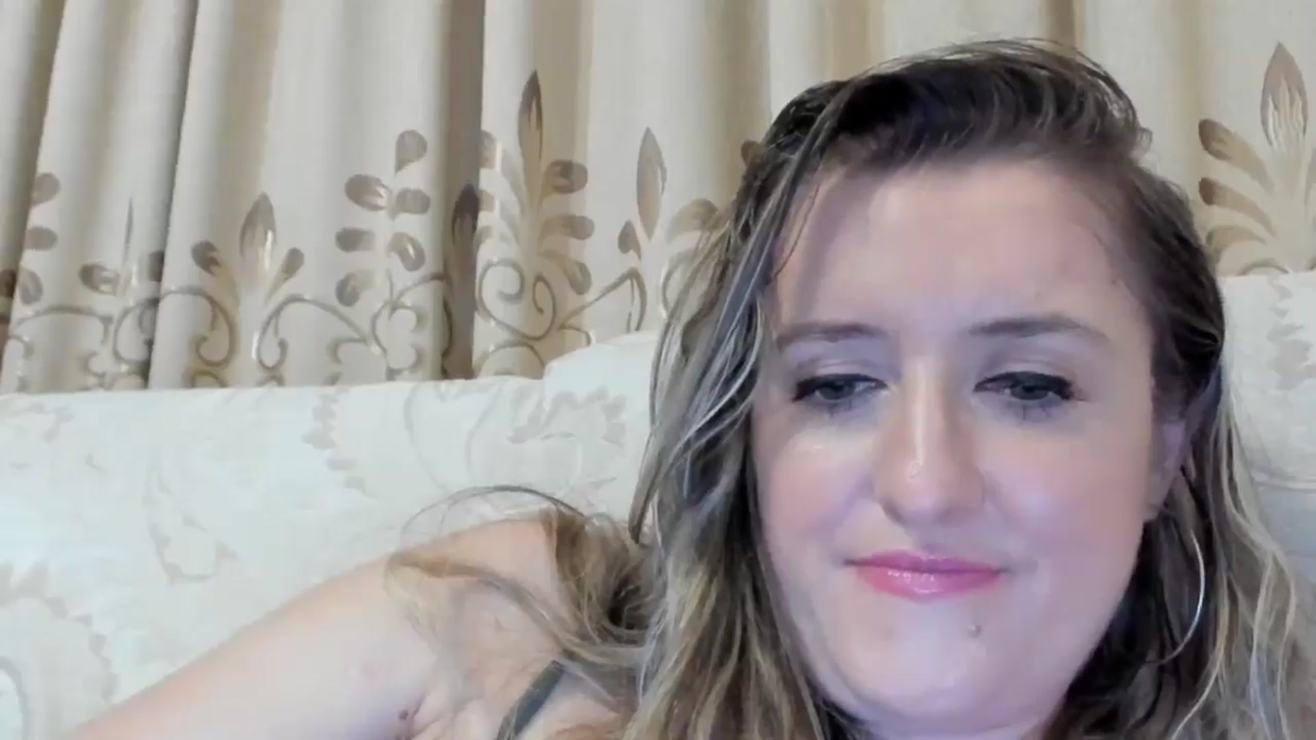 Gallery image thumbnail from BestDream's myfreecams stream on, 08/13/2024, 24:23 image 9 of 20