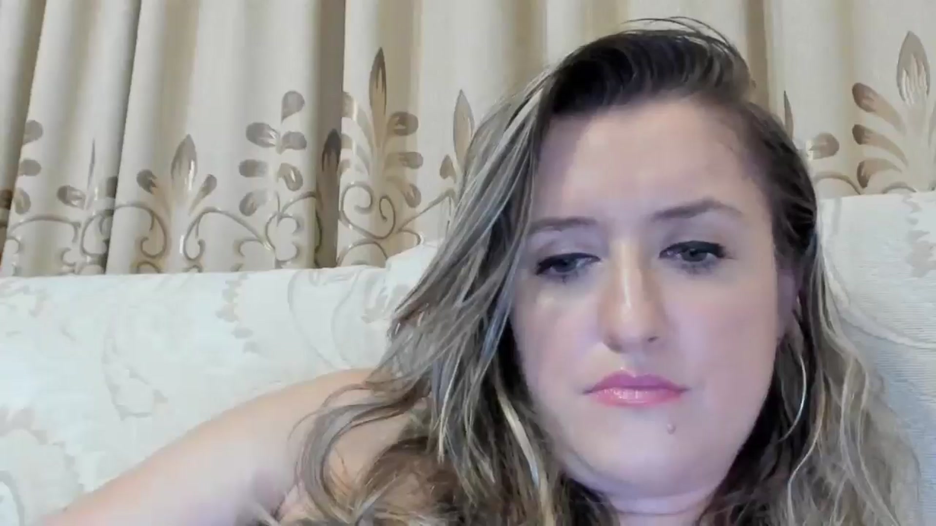 Gallery image thumbnail from BestDream's myfreecams stream on, 08/13/2024, 24:23 image 14 of 20