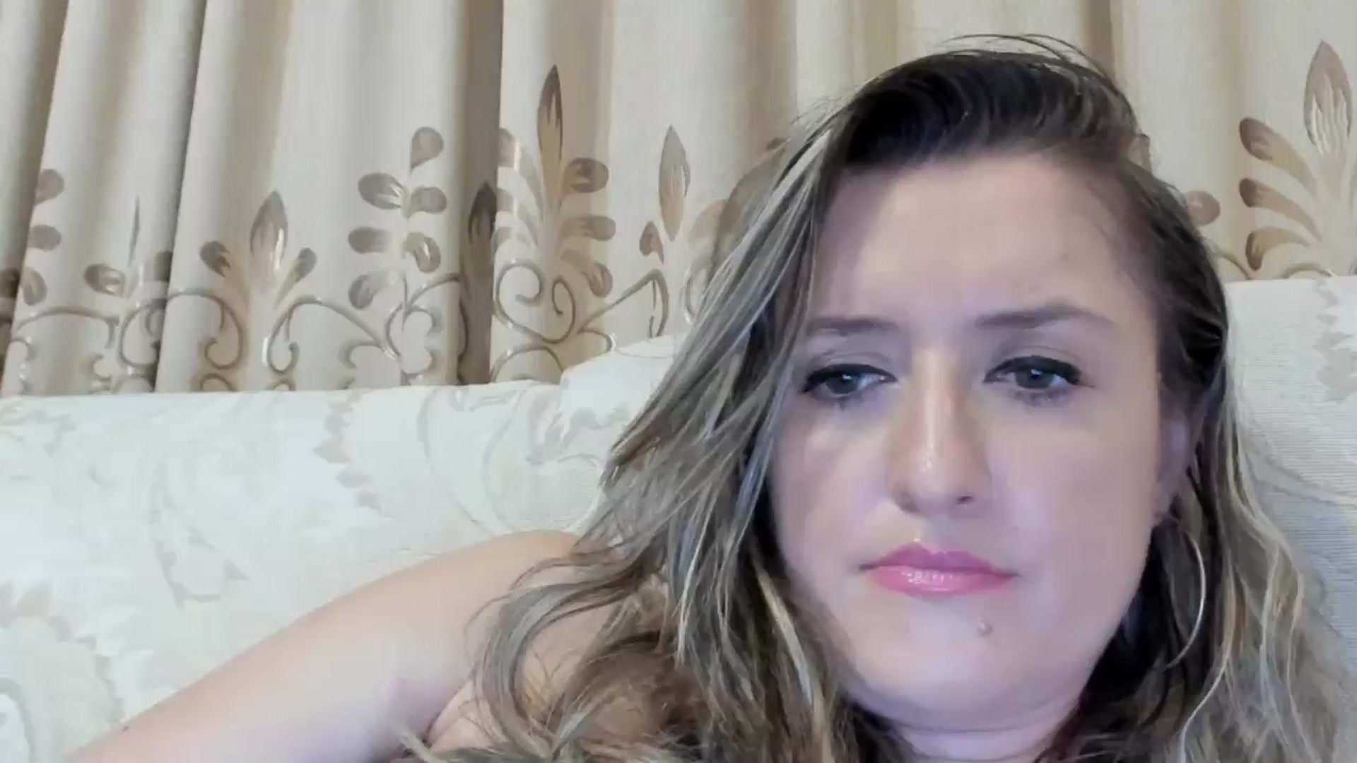 Gallery image thumbnail from BestDream's myfreecams stream on, 08/13/2024, 24:23 image 15 of 20