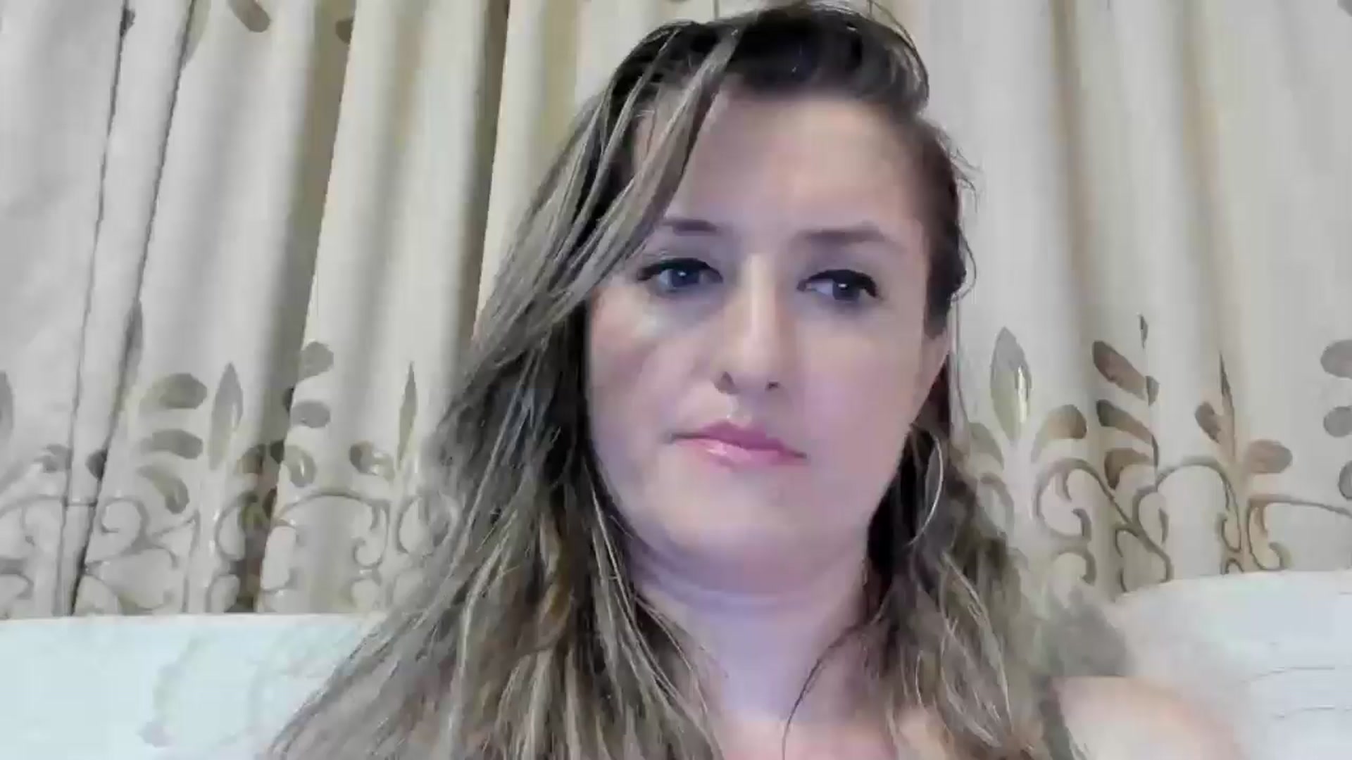 Gallery image thumbnail from BestDream's myfreecams stream on, 08/13/2024, 01:31 image 15 of 20