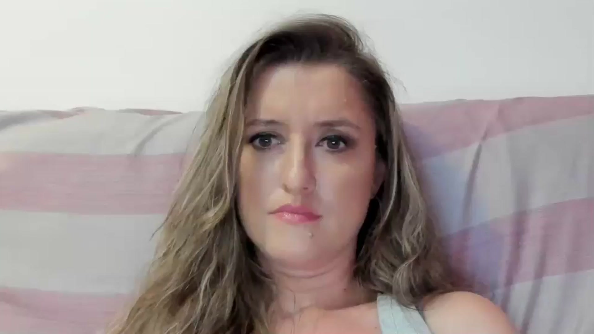 Gallery image thumbnail from BestDream's myfreecams stream on, 08/15/2024, 01:12 image 16 of 20