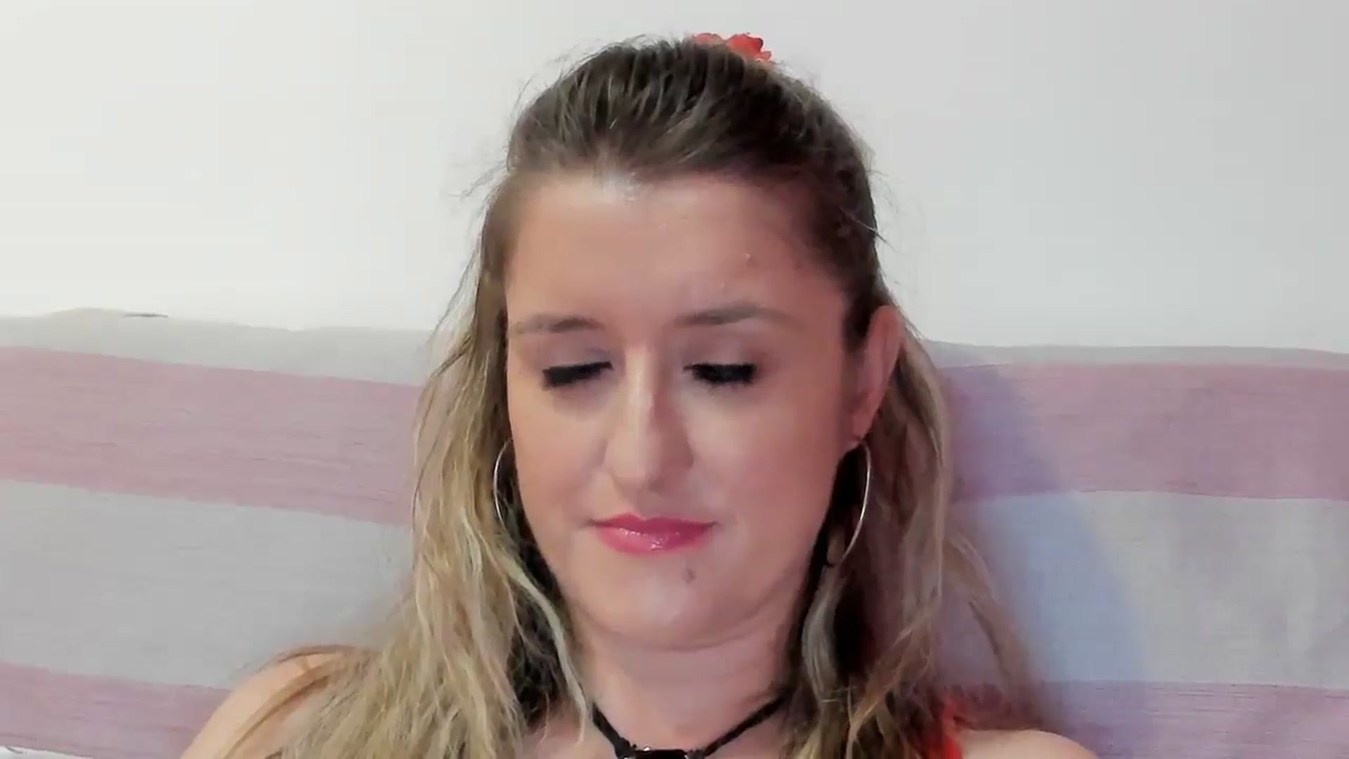 Gallery image thumbnail from BestDream's myfreecams stream on, 08/15/2024, 20:17 image 19 of 20