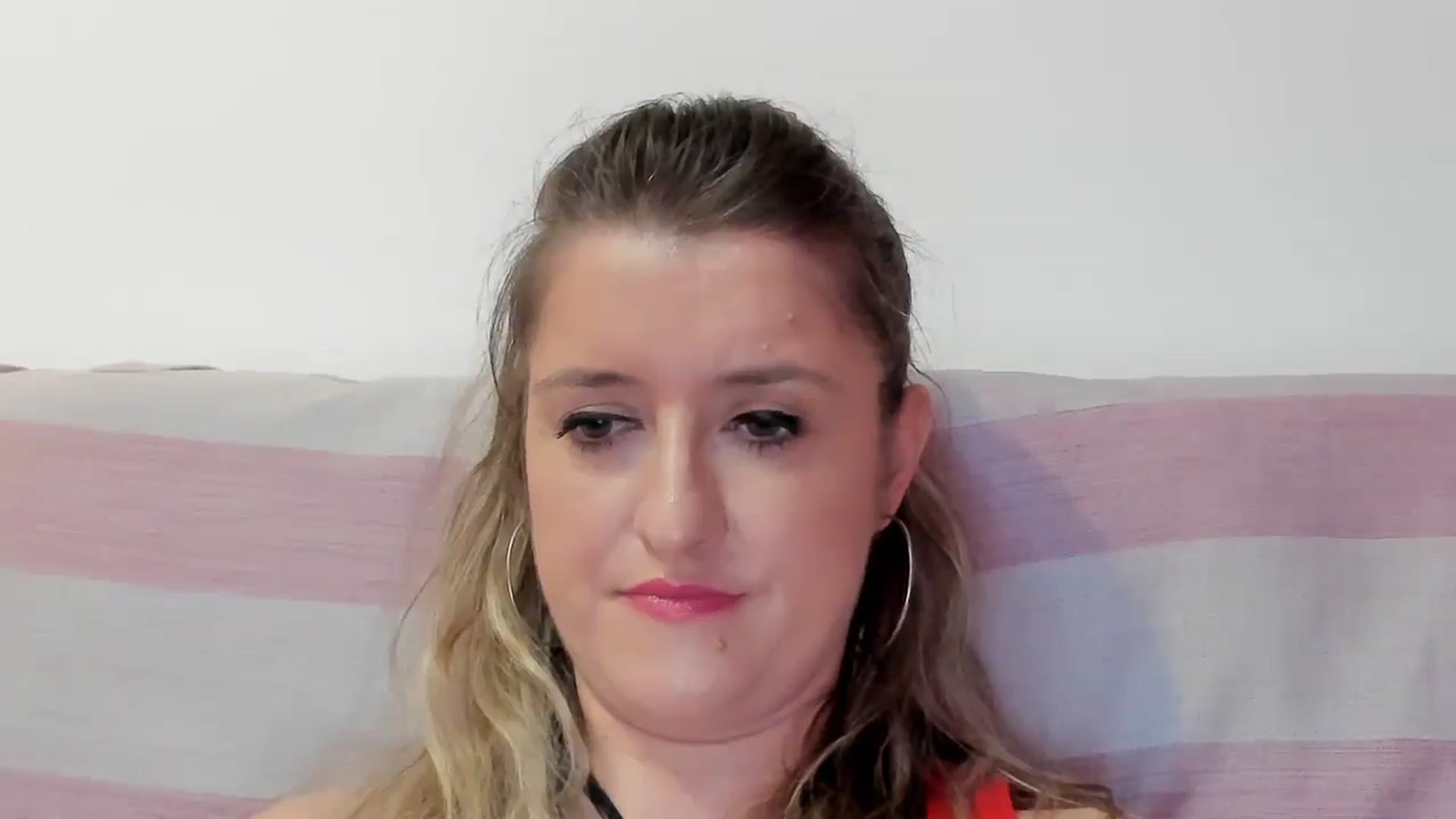 Gallery image thumbnail from BestDream's myfreecams stream on, 08/15/2024, 21:49 image 11 of 20