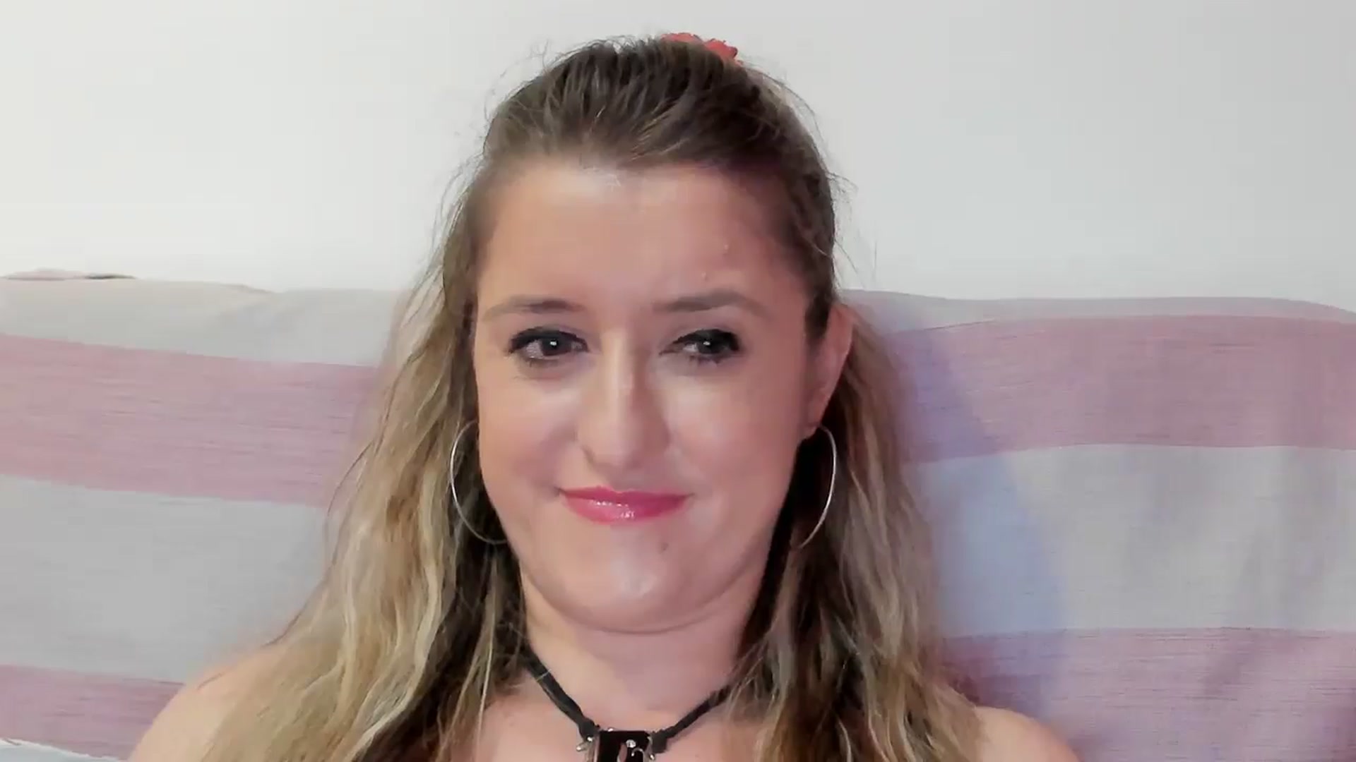 Gallery image thumbnail from BestDream's myfreecams stream on, 08/15/2024, 21:49 image 18 of 20