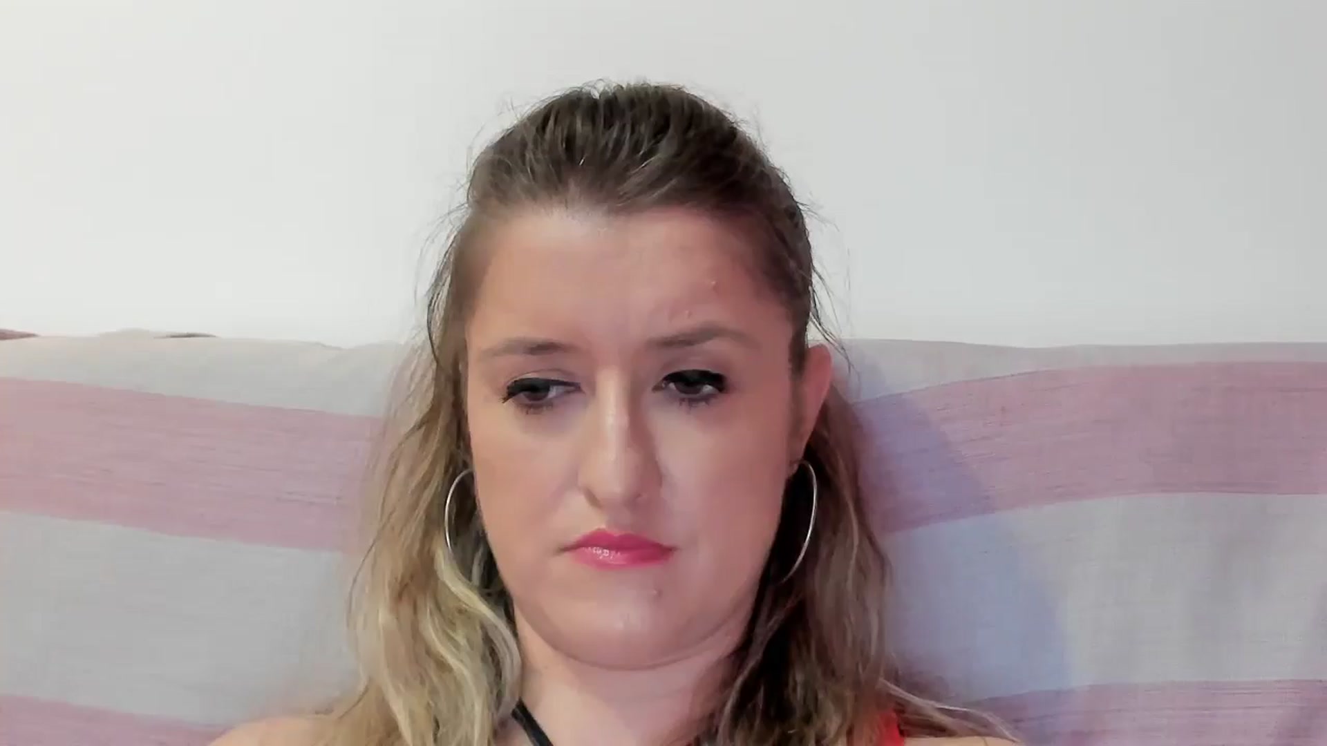 Gallery image thumbnail from BestDream's myfreecams stream on, 08/15/2024, 21:49 image 1 of 20