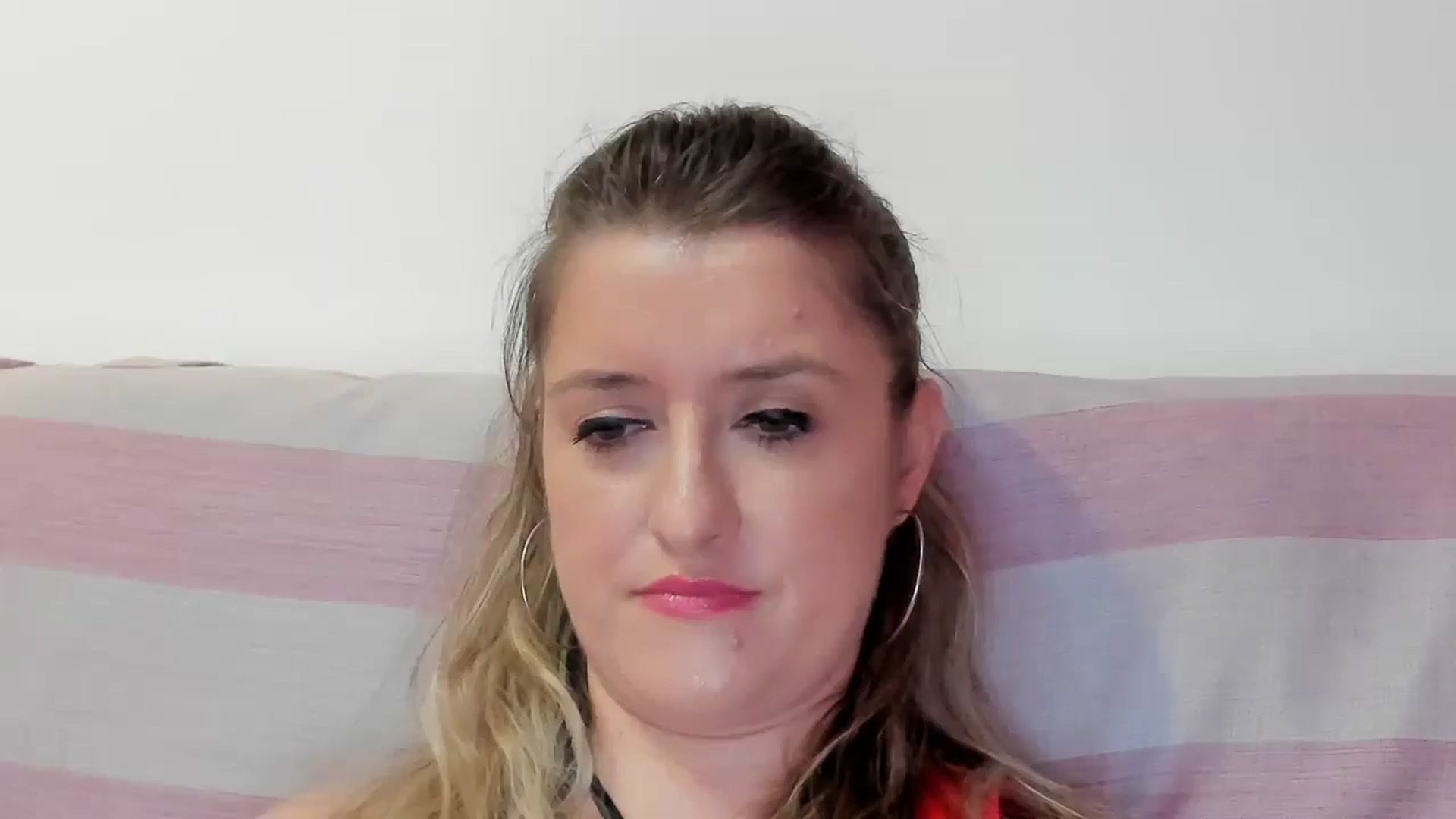 Gallery image thumbnail from BestDream's myfreecams stream on, 08/15/2024, 21:49 image 13 of 20