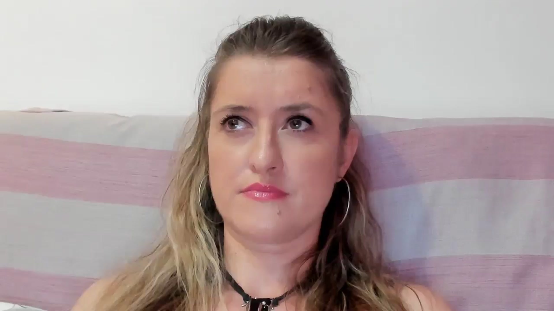 Gallery image thumbnail from BestDream's myfreecams stream on, 08/15/2024, 22:05 image 6 of 20