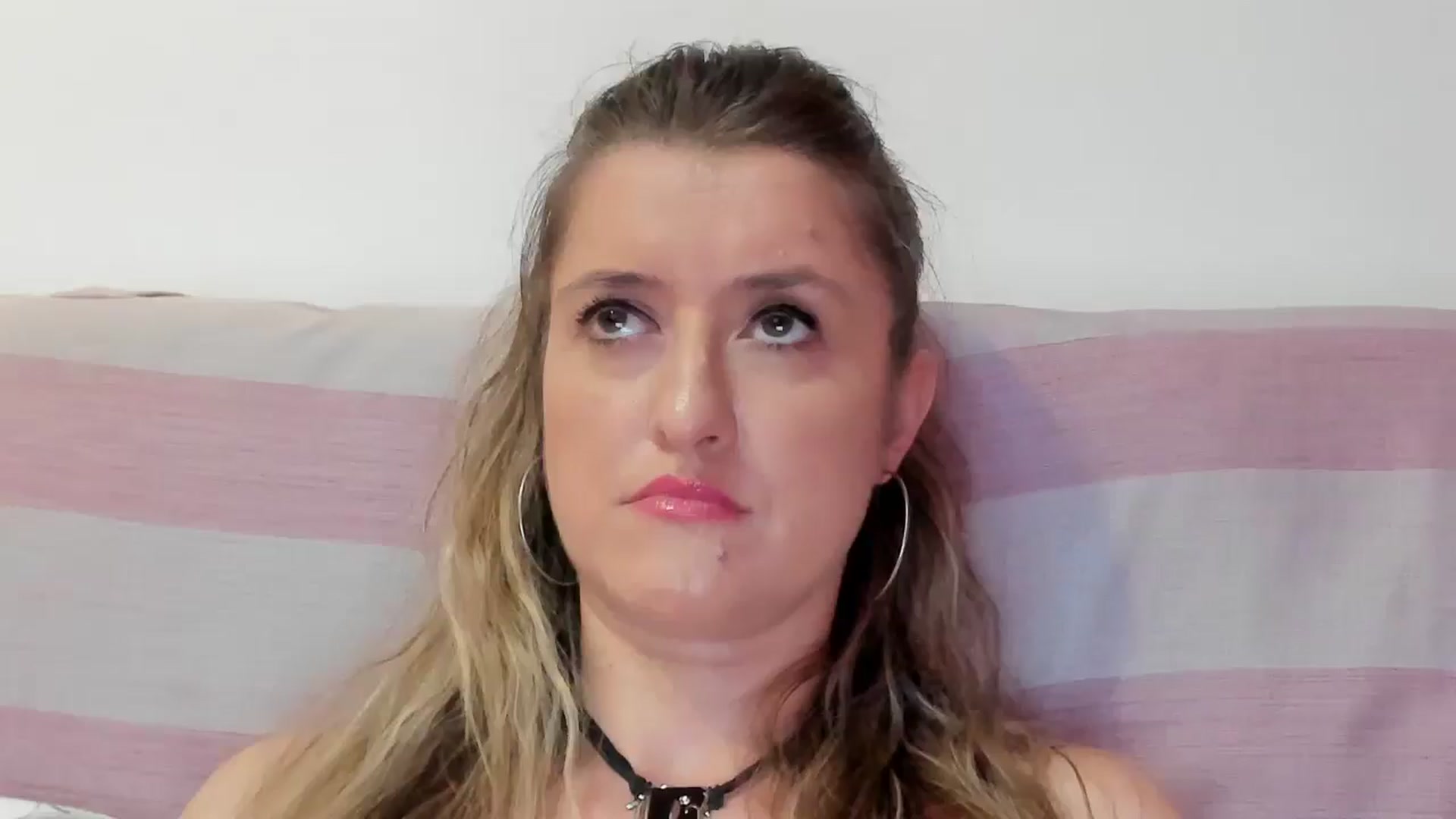 Gallery image thumbnail from BestDream's myfreecams stream on, 08/15/2024, 22:05 image 1 of 20