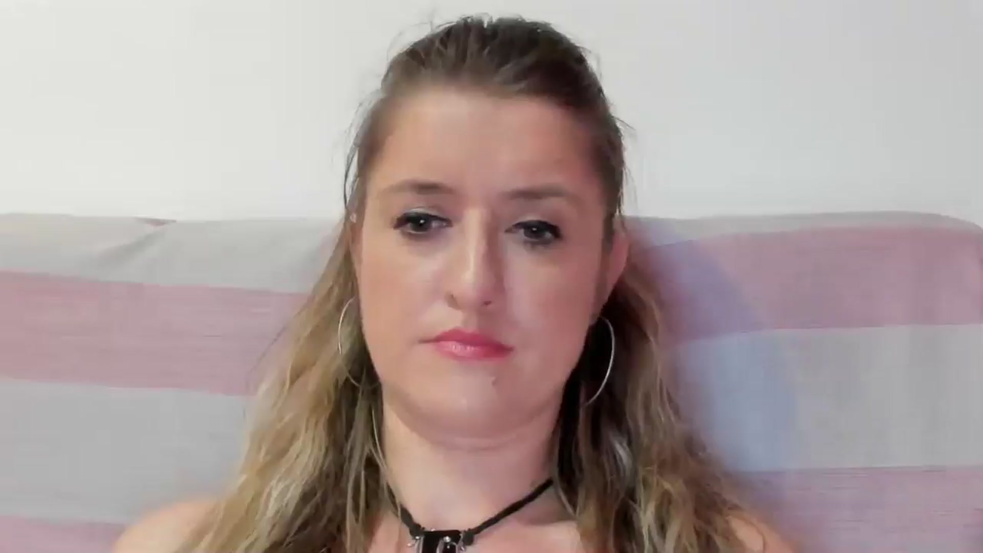 Gallery image thumbnail from BestDream's myfreecams stream on, 08/15/2024, 23:06 image 17 of 20