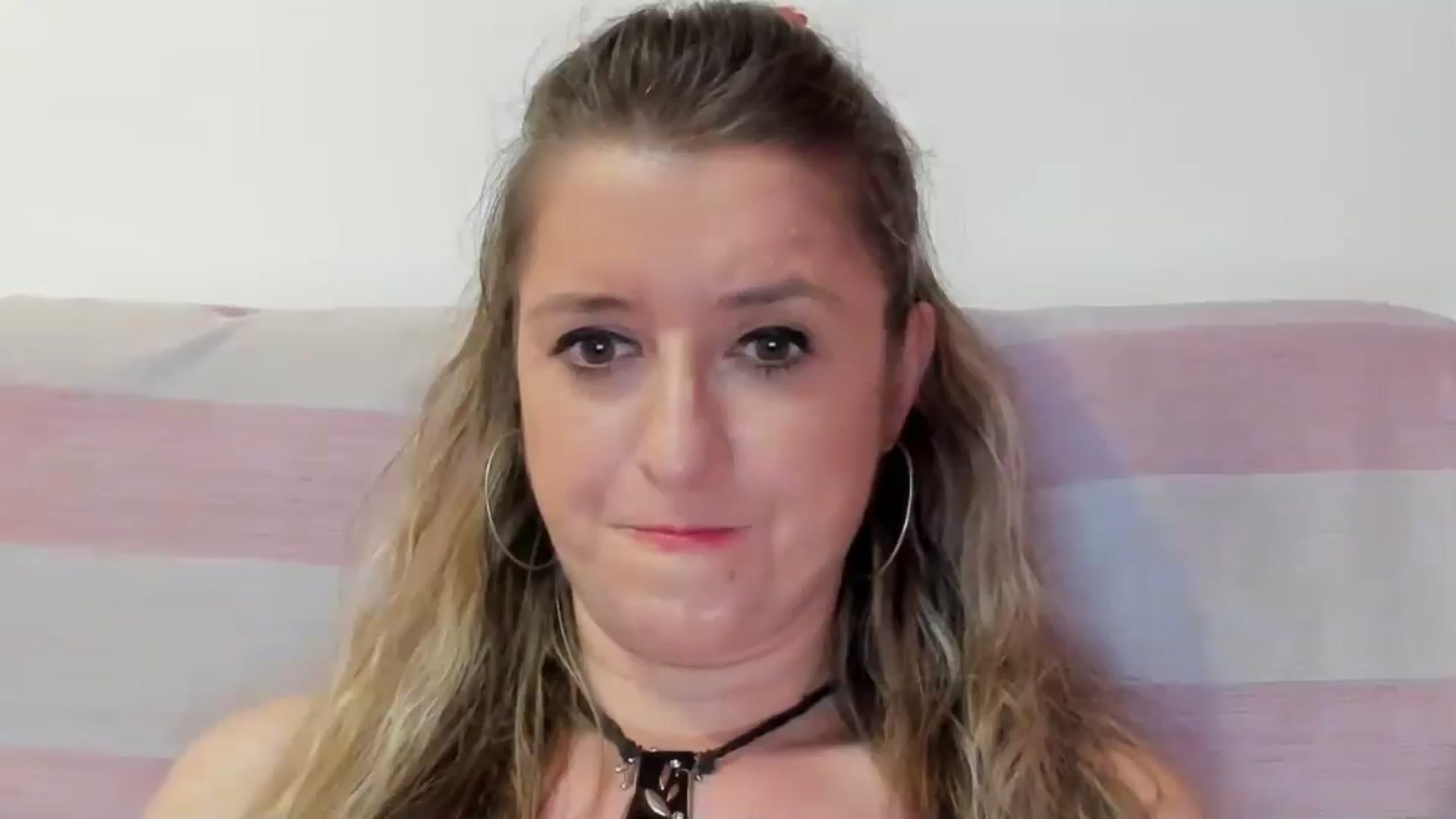 Gallery image thumbnail from BestDream's myfreecams stream on, 08/15/2024, 23:06 image 15 of 20