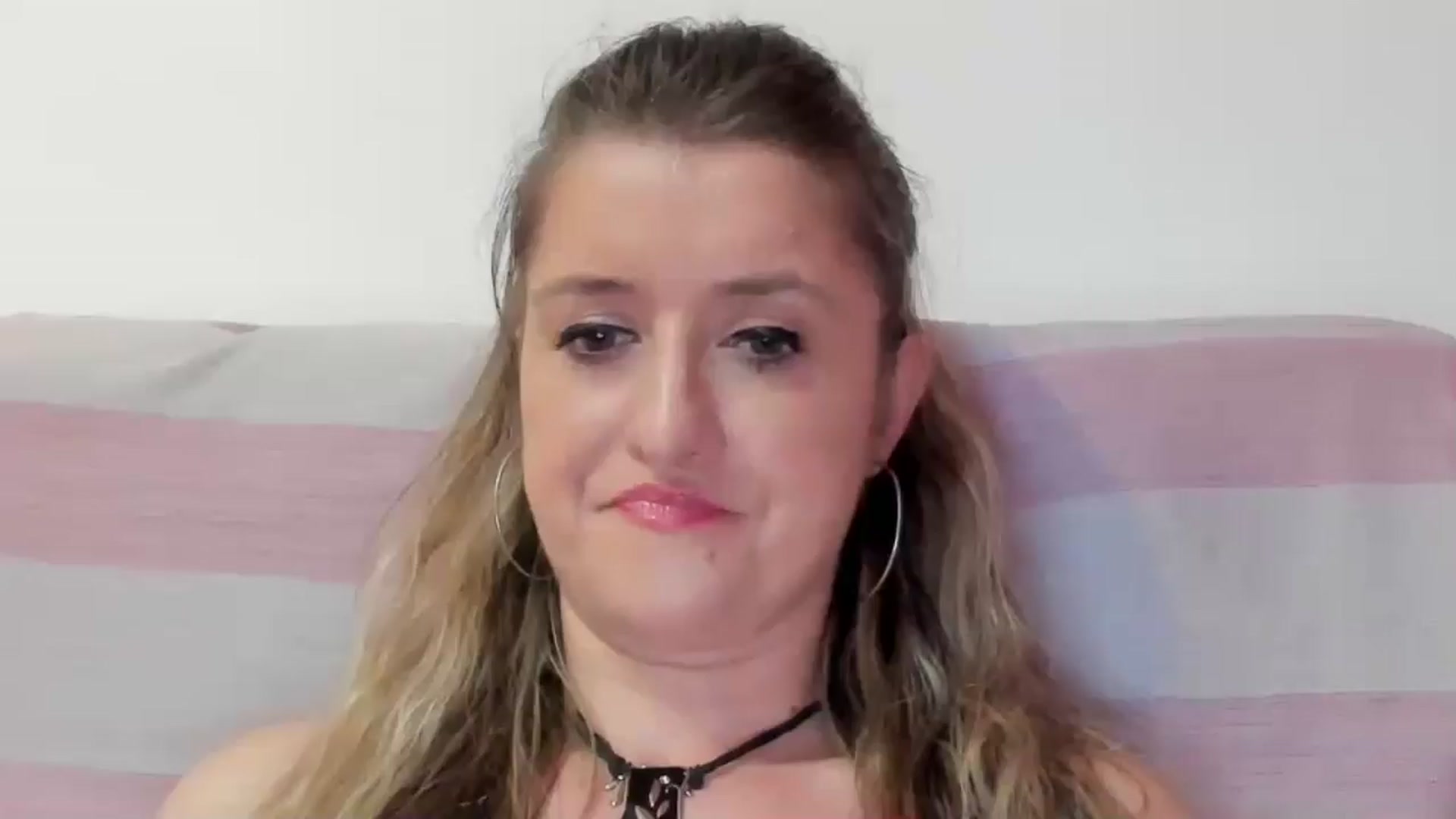 Gallery image thumbnail from BestDream's myfreecams stream on, 08/15/2024, 23:06 image 16 of 20