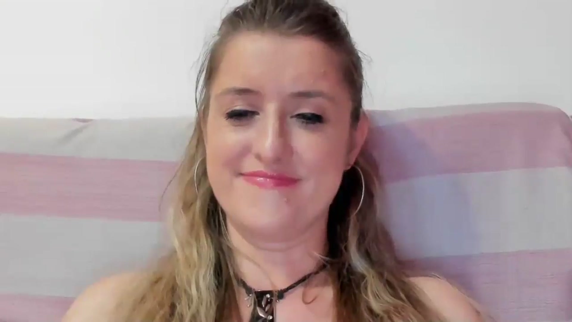 Gallery image thumbnail from BestDream's myfreecams stream on, 08/15/2024, 23:06 image 8 of 20