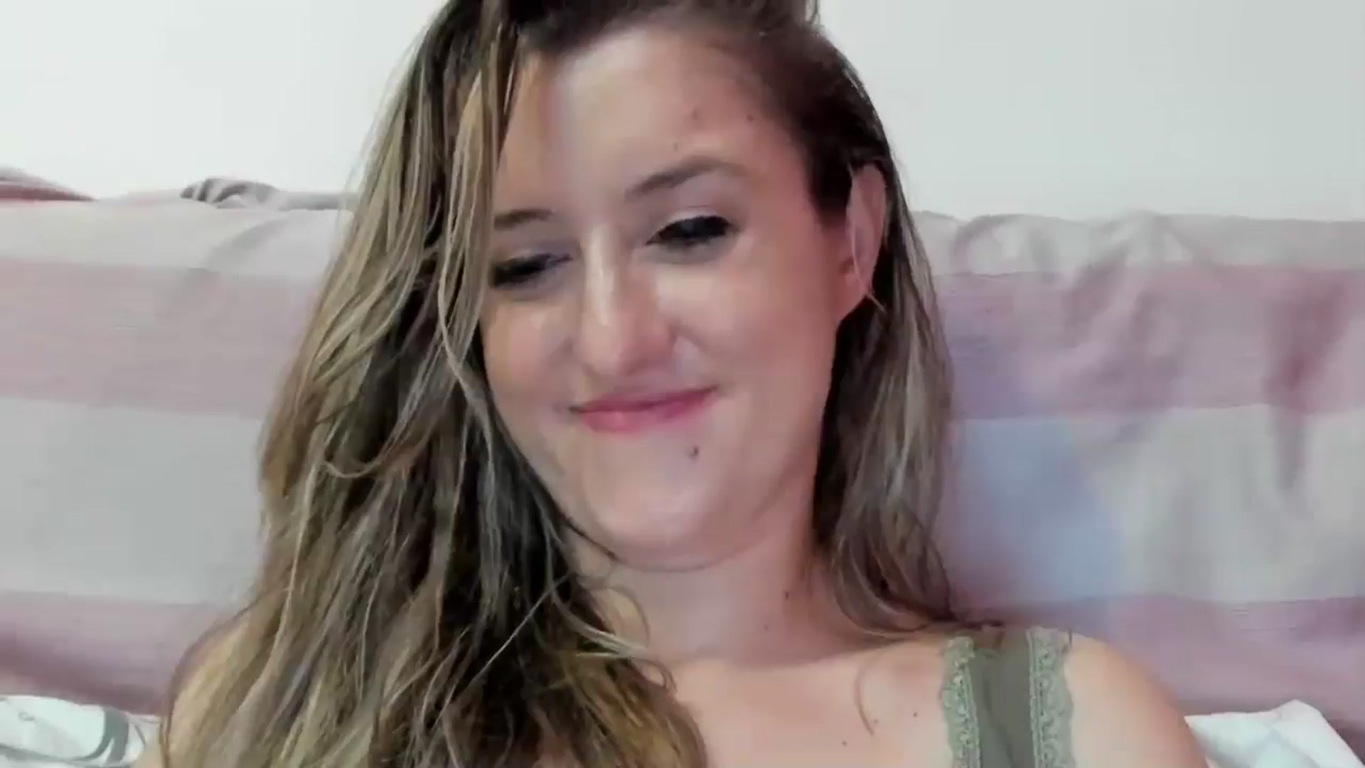 Gallery image thumbnail from BestDream's myfreecams stream on, 08/16/2024, 08:48 image 20 of 20