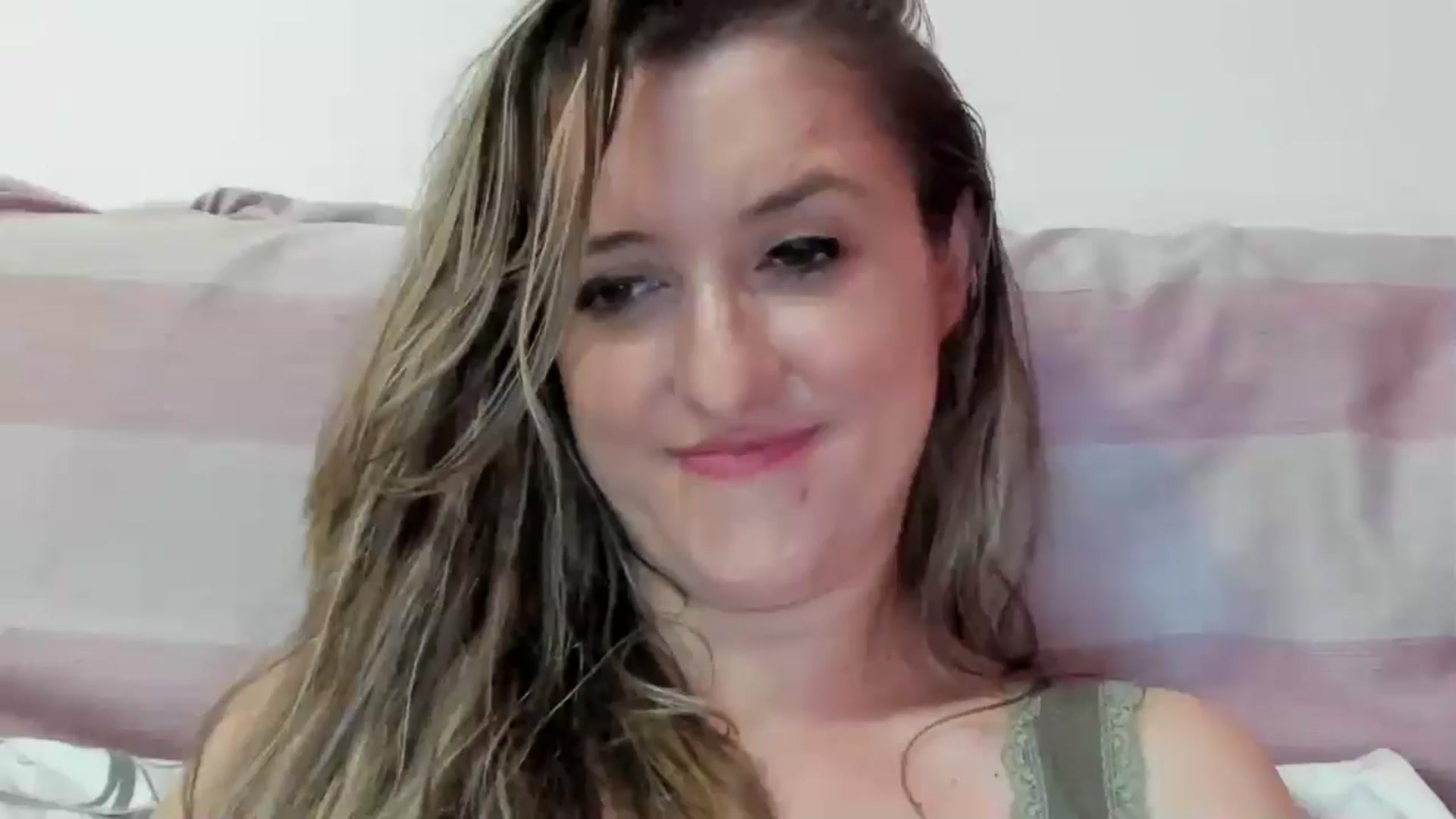 Gallery image thumbnail from BestDream's myfreecams stream on, 08/16/2024, 08:48 image 18 of 20