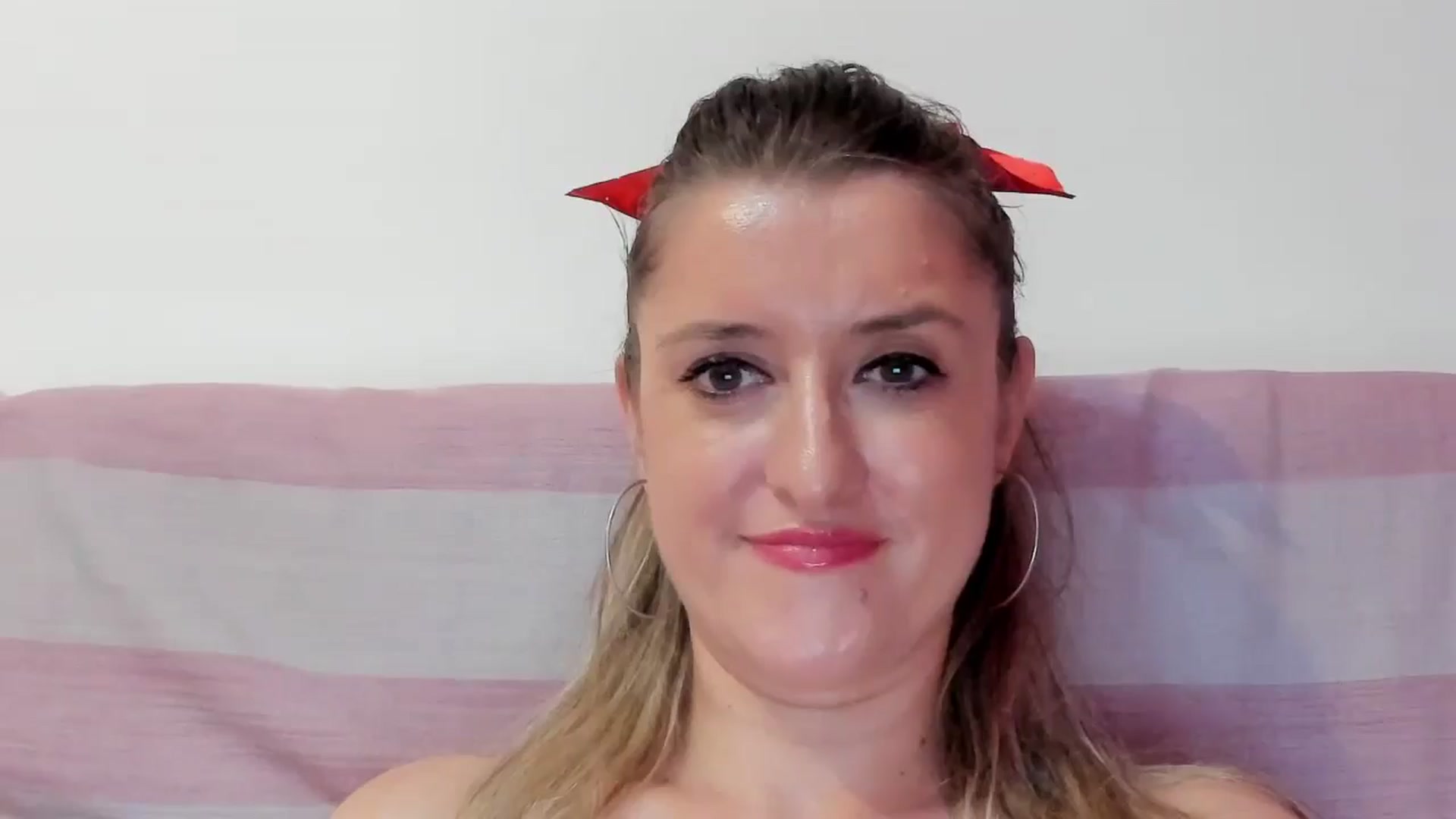 Gallery image thumbnail from BestDream's myfreecams stream on, 08/16/2024, 21:29 image 18 of 20