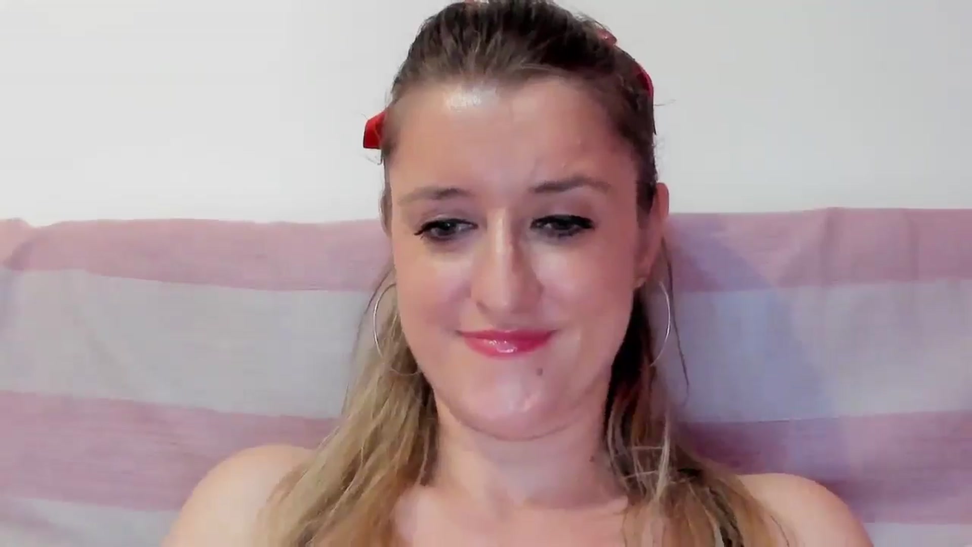 Gallery image thumbnail from BestDream's myfreecams stream on, 08/16/2024, 21:58 image 4 of 20