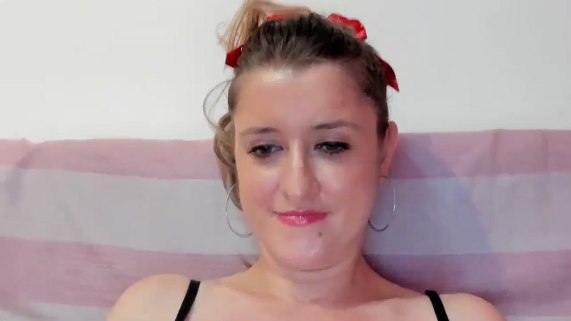 Gallery image thumbnail from BestDream's myfreecams stream on, 08/16/2024, 21:58 image 17 of 20