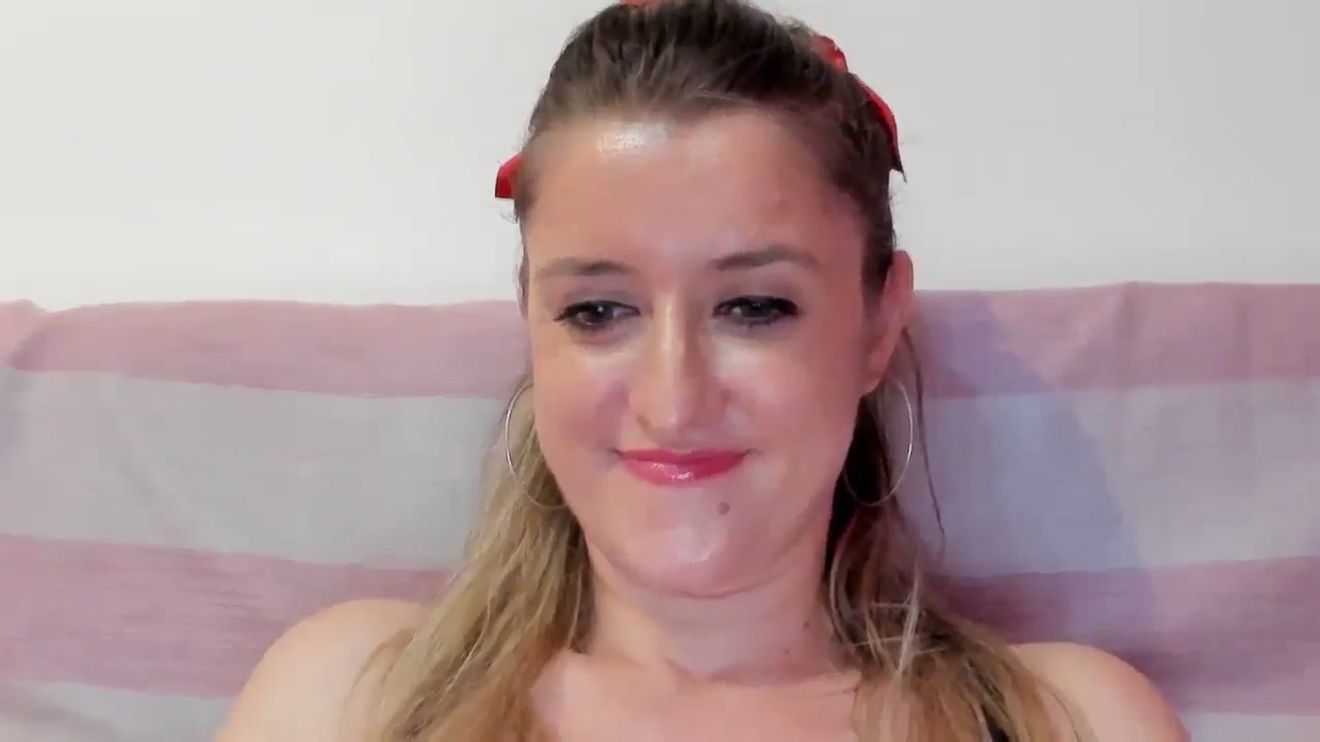 Gallery image thumbnail from BestDream's myfreecams stream on, 08/16/2024, 21:58 image 3 of 20