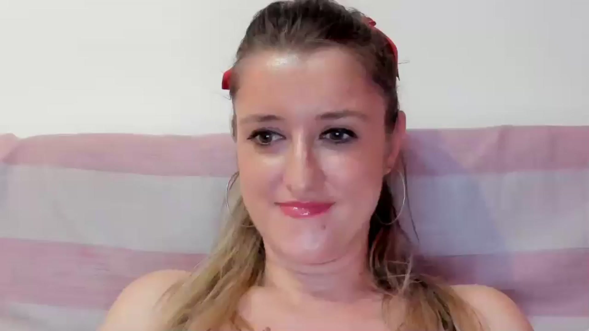 Gallery image thumbnail from BestDream's myfreecams stream on, 08/16/2024, 21:58 image 6 of 20