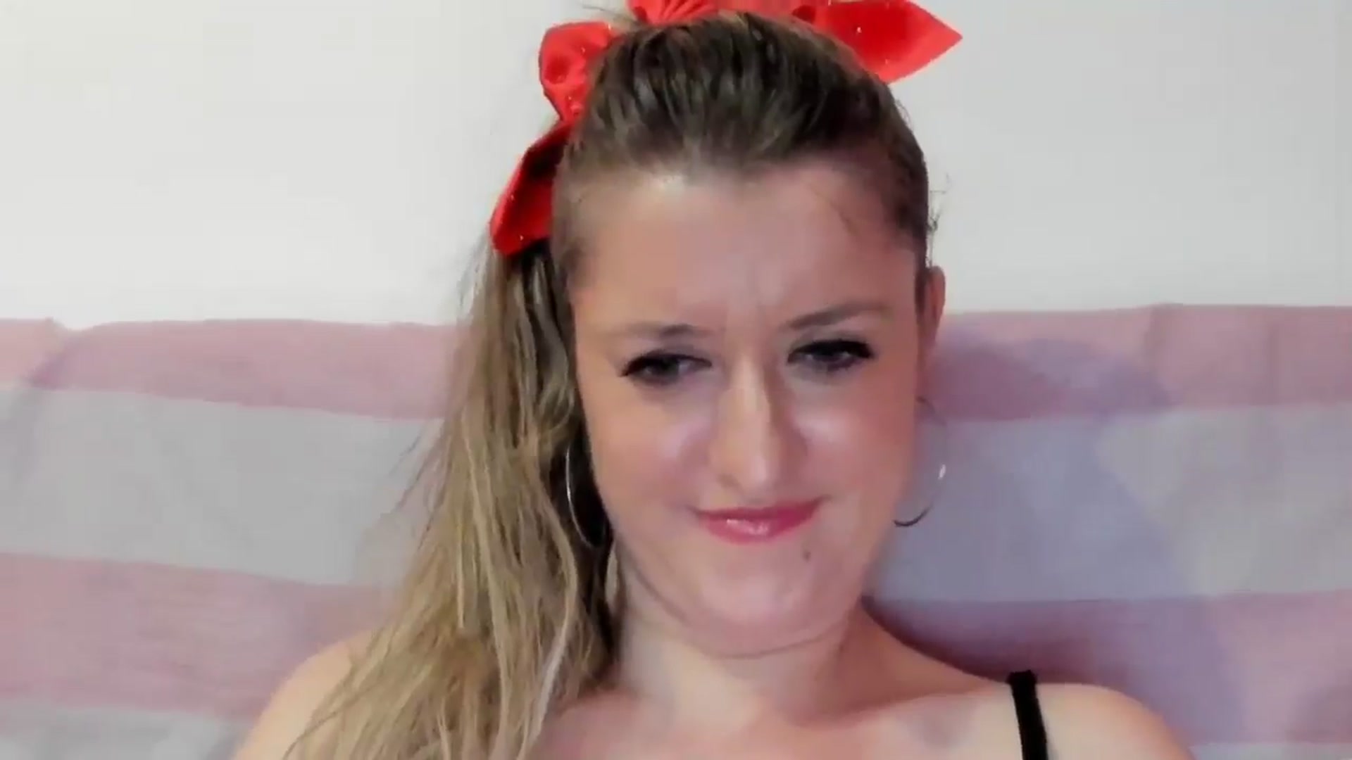 Gallery image thumbnail from BestDream's myfreecams stream on, 08/16/2024, 23:14 image 7 of 20