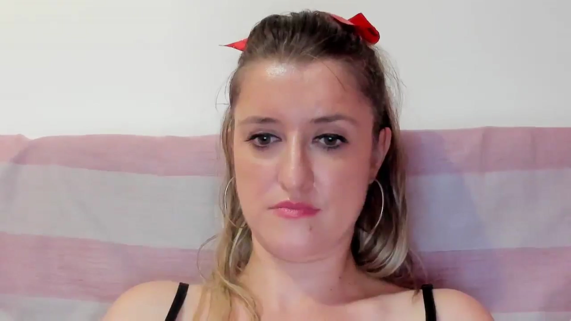 Gallery image thumbnail from BestDream's myfreecams stream on, 08/16/2024, 23:14 image 18 of 20