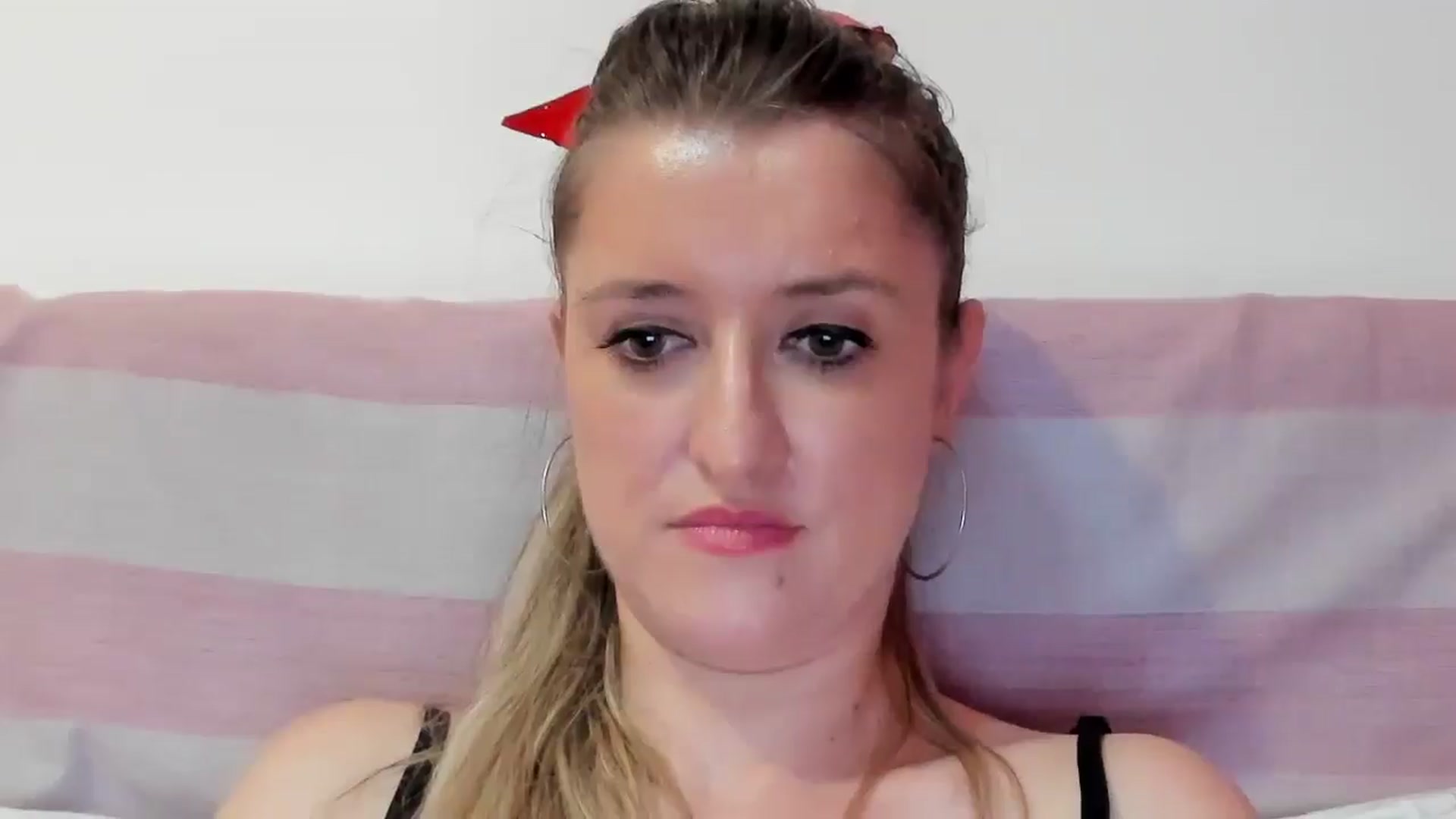 Gallery image thumbnail from BestDream's myfreecams stream on, 08/17/2024, 24:08 image 17 of 20