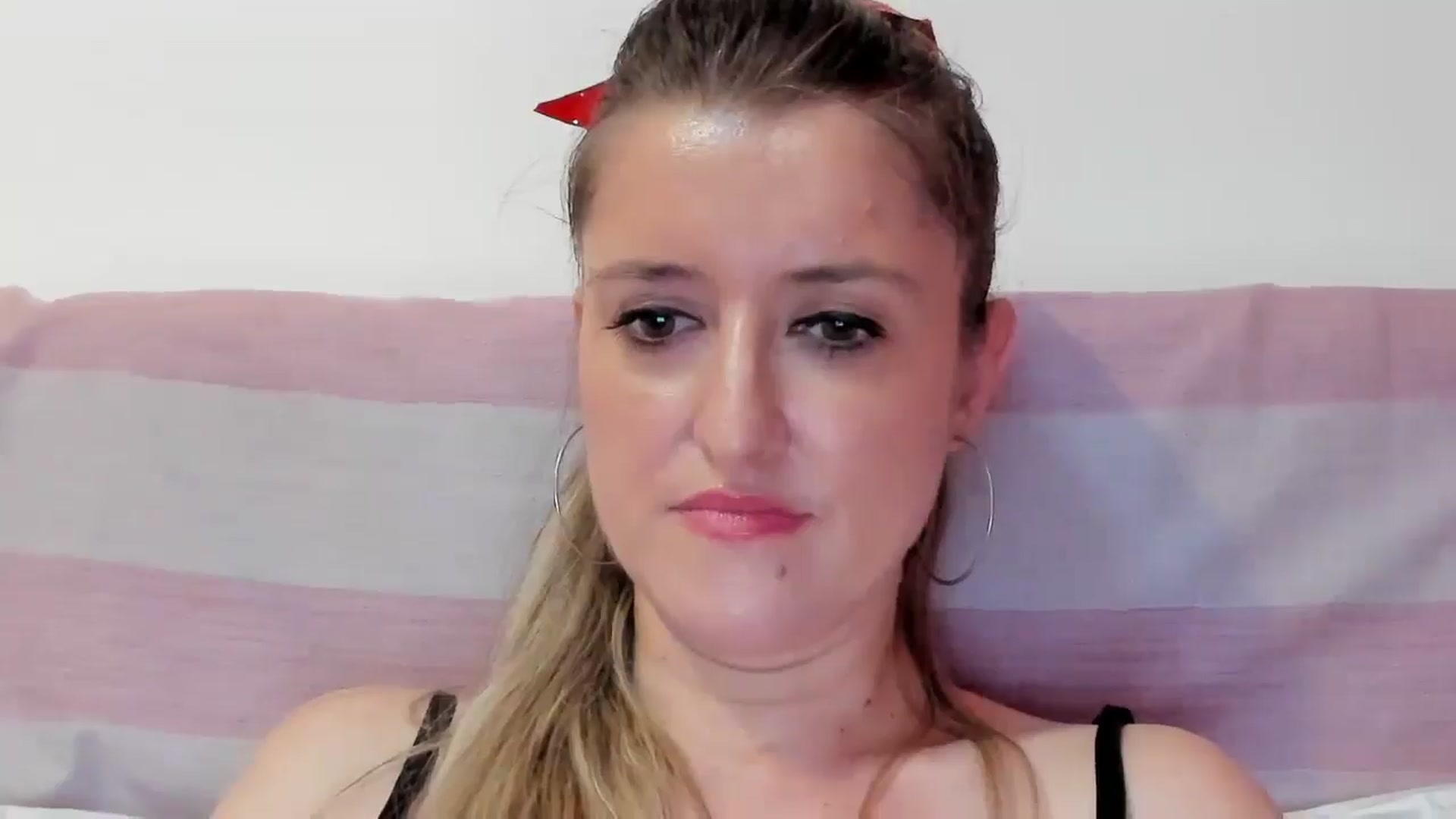 Gallery image thumbnail from BestDream's myfreecams stream on, 08/17/2024, 24:08 image 9 of 20