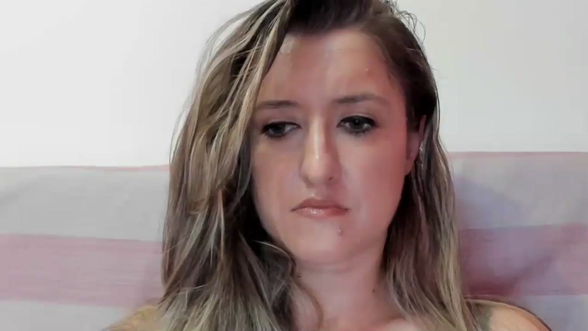 Gallery image thumbnail from BestDream's myfreecams stream on, 08/17/2024, 12:01 image 4 of 20