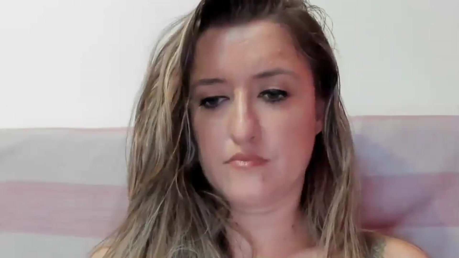 Gallery image thumbnail from BestDream's myfreecams stream on, 08/17/2024, 12:01 image 6 of 20