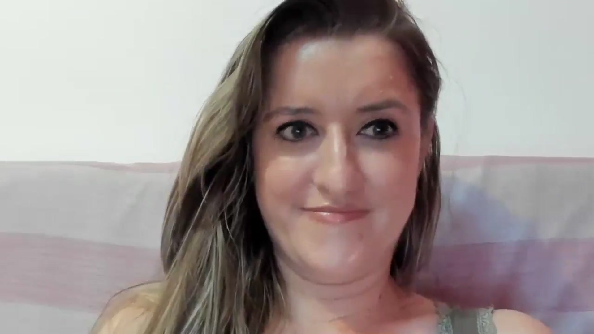 Gallery image thumbnail from BestDream's myfreecams stream on, 08/17/2024, 13:45 image 4 of 20
