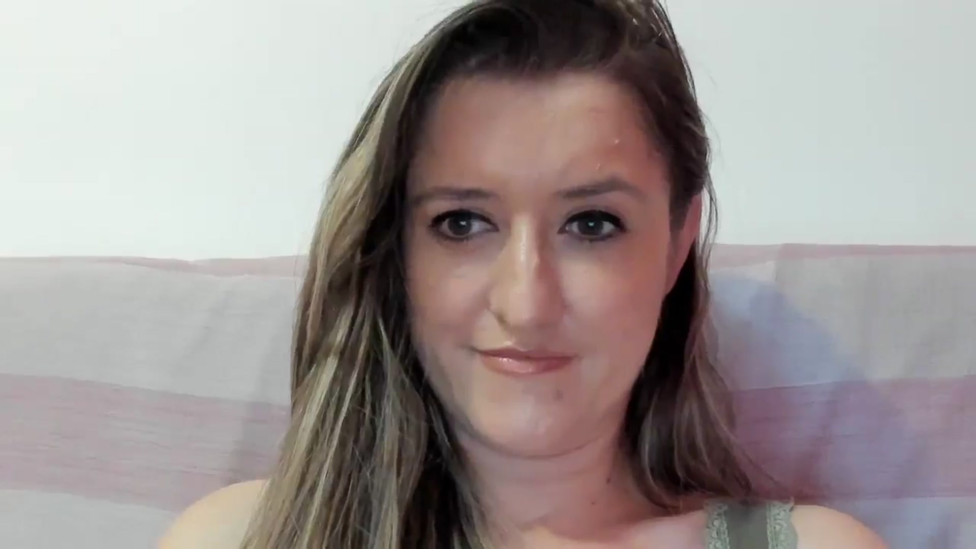 Gallery image thumbnail from BestDream's myfreecams stream on, 08/17/2024, 13:45 image 7 of 20