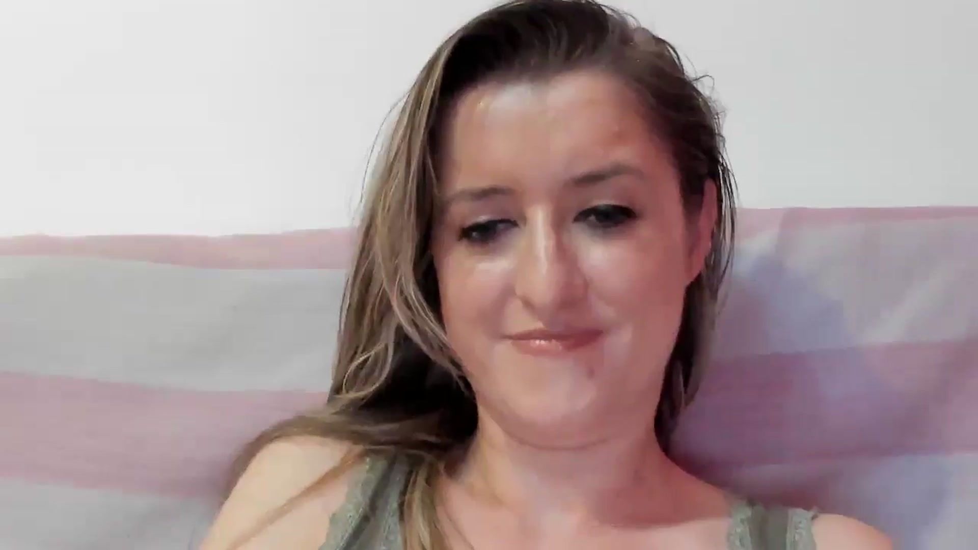 Gallery image thumbnail from BestDream's myfreecams stream on, 08/17/2024, 13:45 image 20 of 20