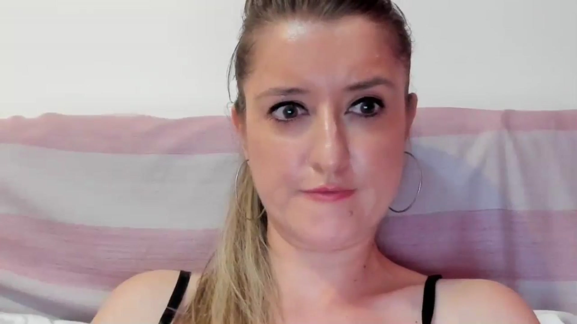 Gallery image thumbnail from BestDream's myfreecams stream on, 08/17/2024, 21:09 image 20 of 20