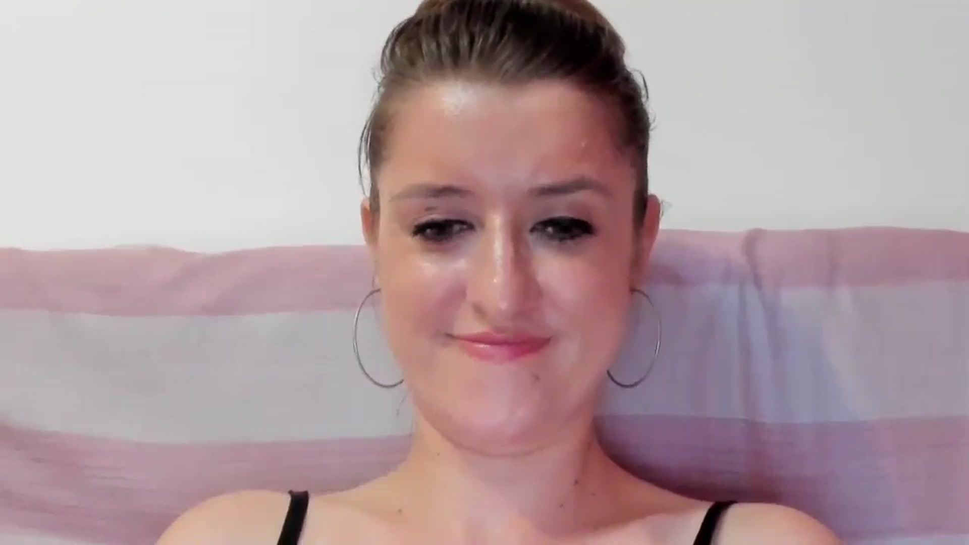 Gallery image thumbnail from BestDream's myfreecams stream on, 08/17/2024, 22:07 image 6 of 20