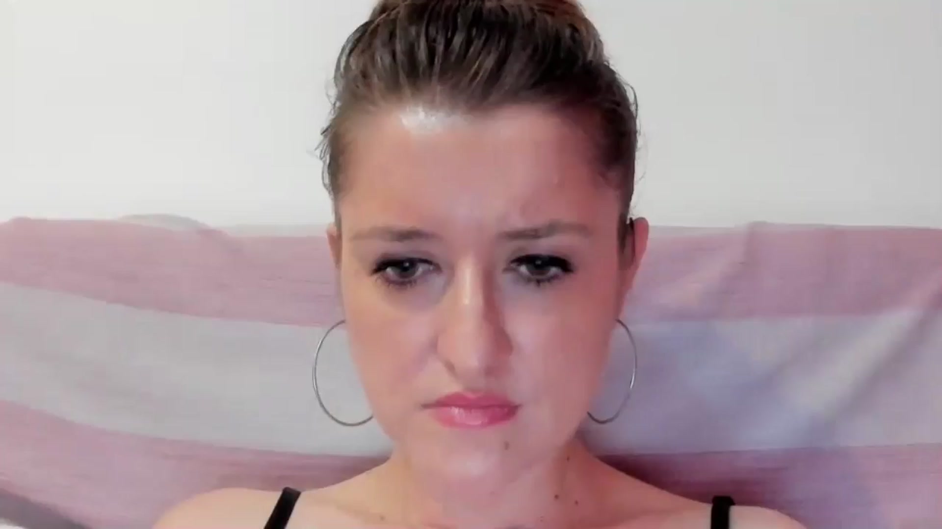 Gallery image thumbnail from BestDream's myfreecams stream on, 08/18/2024, 02:05 image 18 of 20