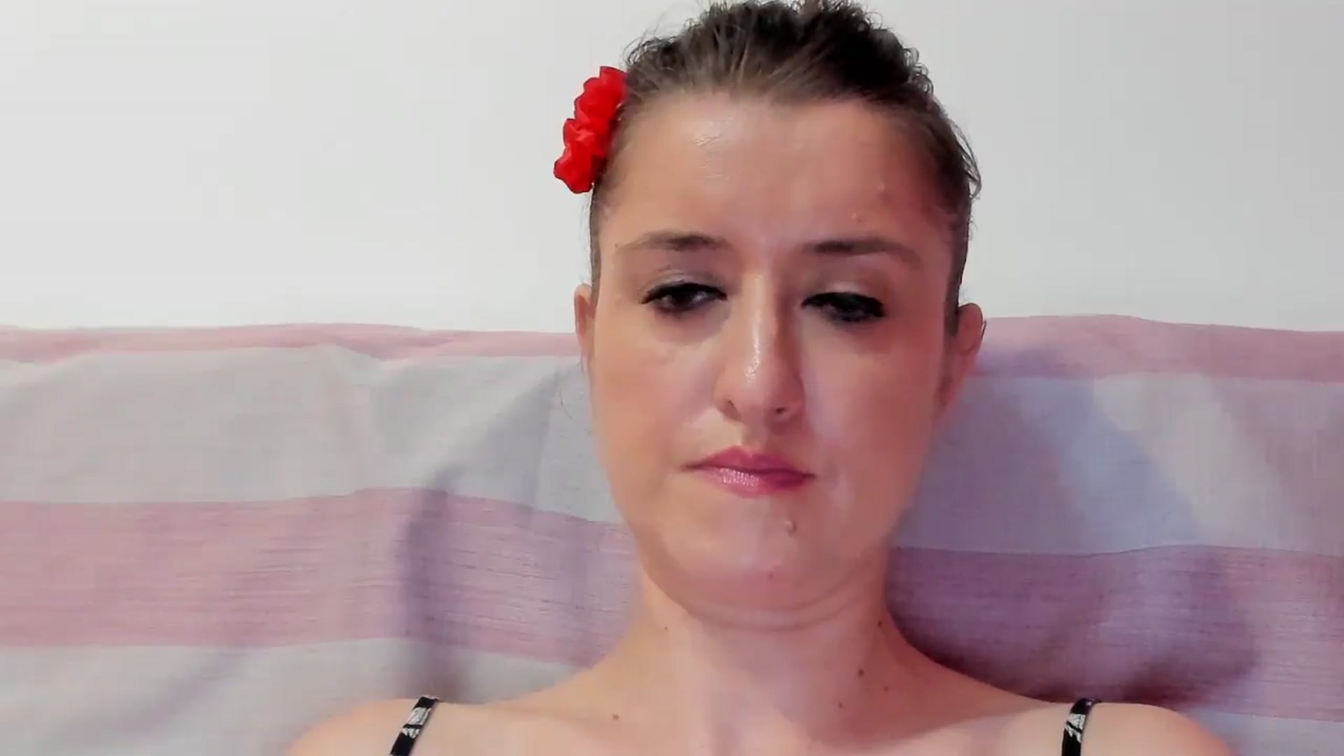 Gallery image thumbnail from BestDream's myfreecams stream on, 08/19/2024, 24:00 image 8 of 20