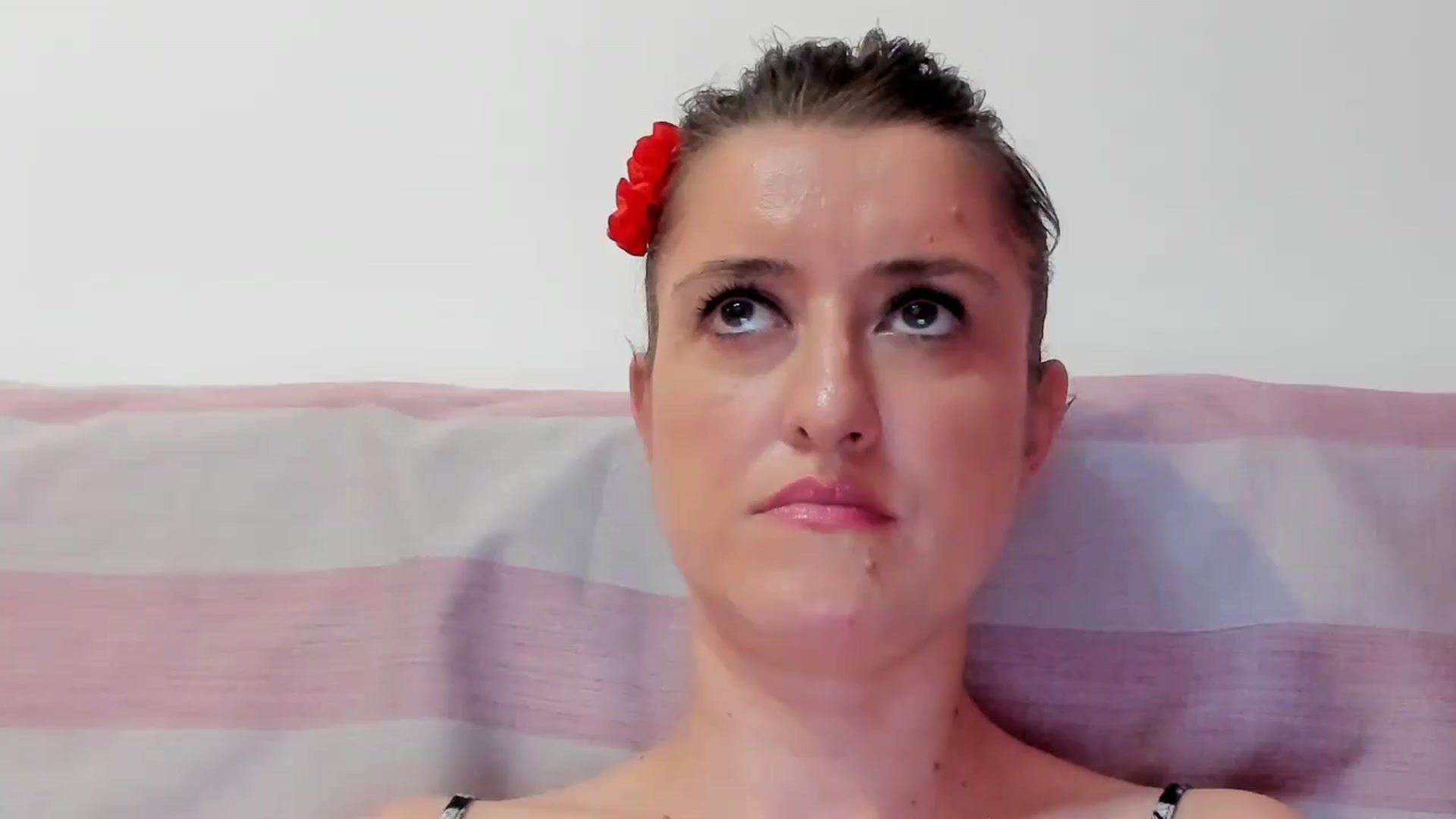 Gallery image thumbnail from BestDream's myfreecams stream on, 08/19/2024, 24:00 image 16 of 20