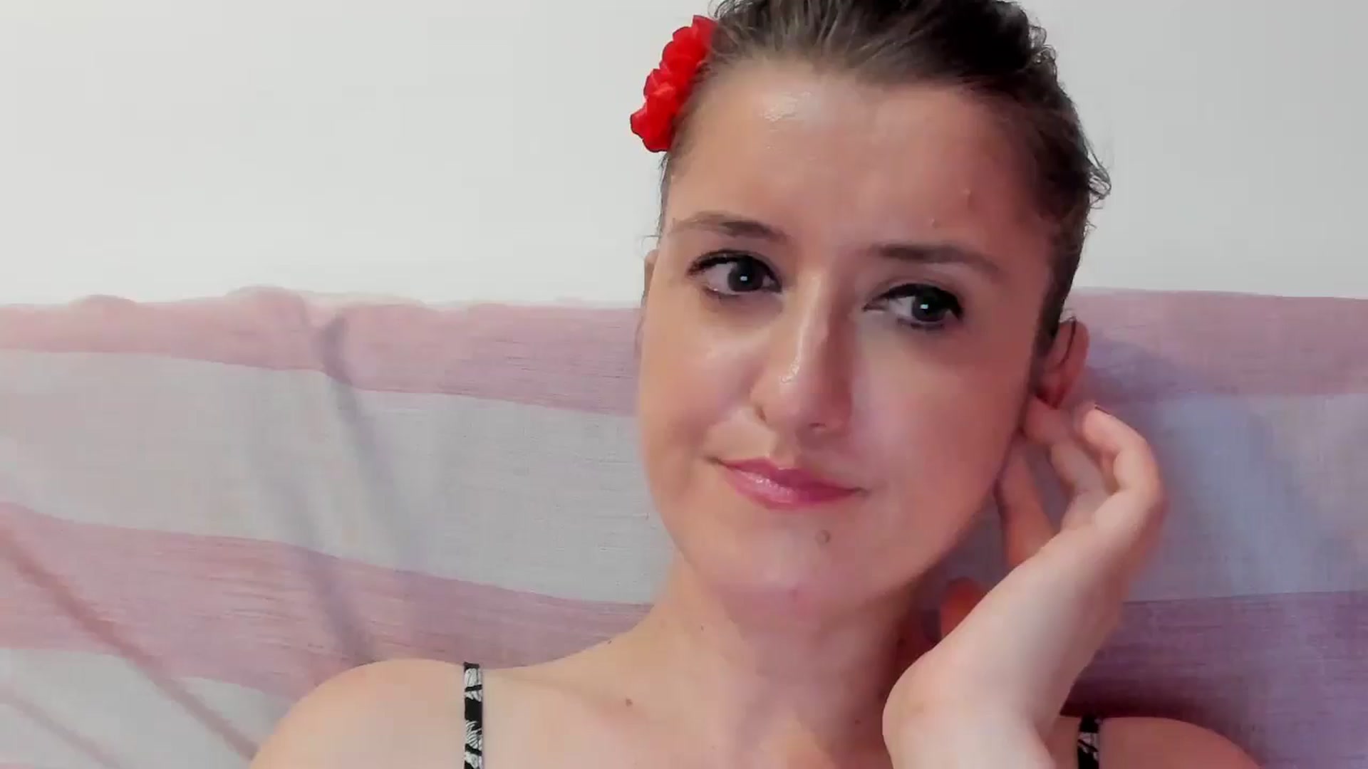 Gallery image thumbnail from BestDream's myfreecams stream on, 08/19/2024, 24:29 image 4 of 20