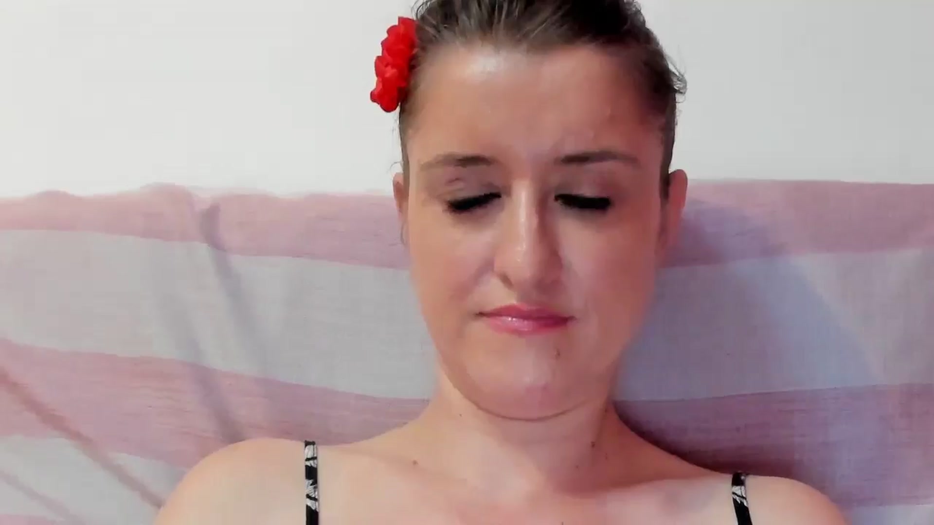 Gallery image thumbnail from BestDream's myfreecams stream on, 08/19/2024, 24:29 image 5 of 20