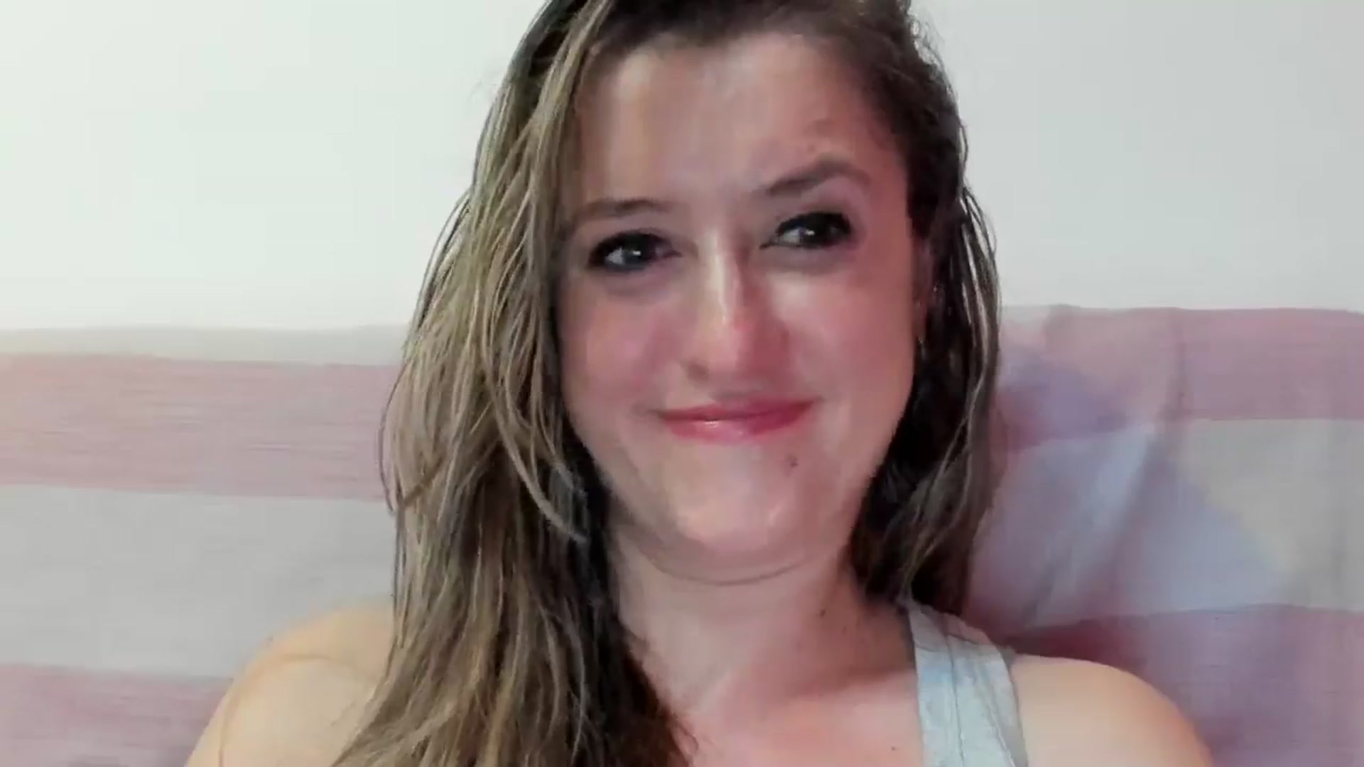 Gallery image thumbnail from BestDream's myfreecams stream on, 08/20/2024, 23:47 image 5 of 20