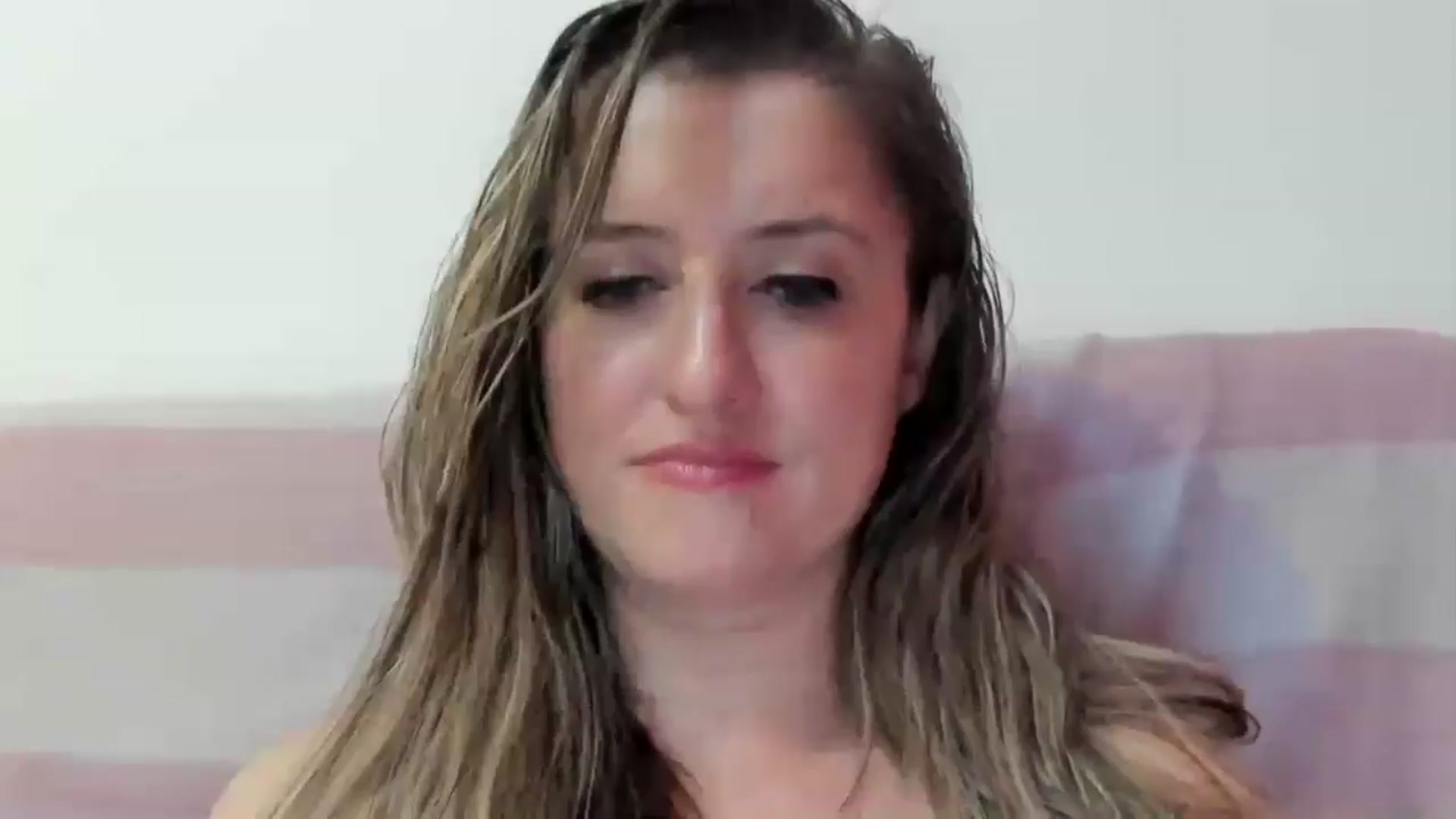 Gallery image thumbnail from BestDream's myfreecams stream on, 08/20/2024, 23:47 image 19 of 20
