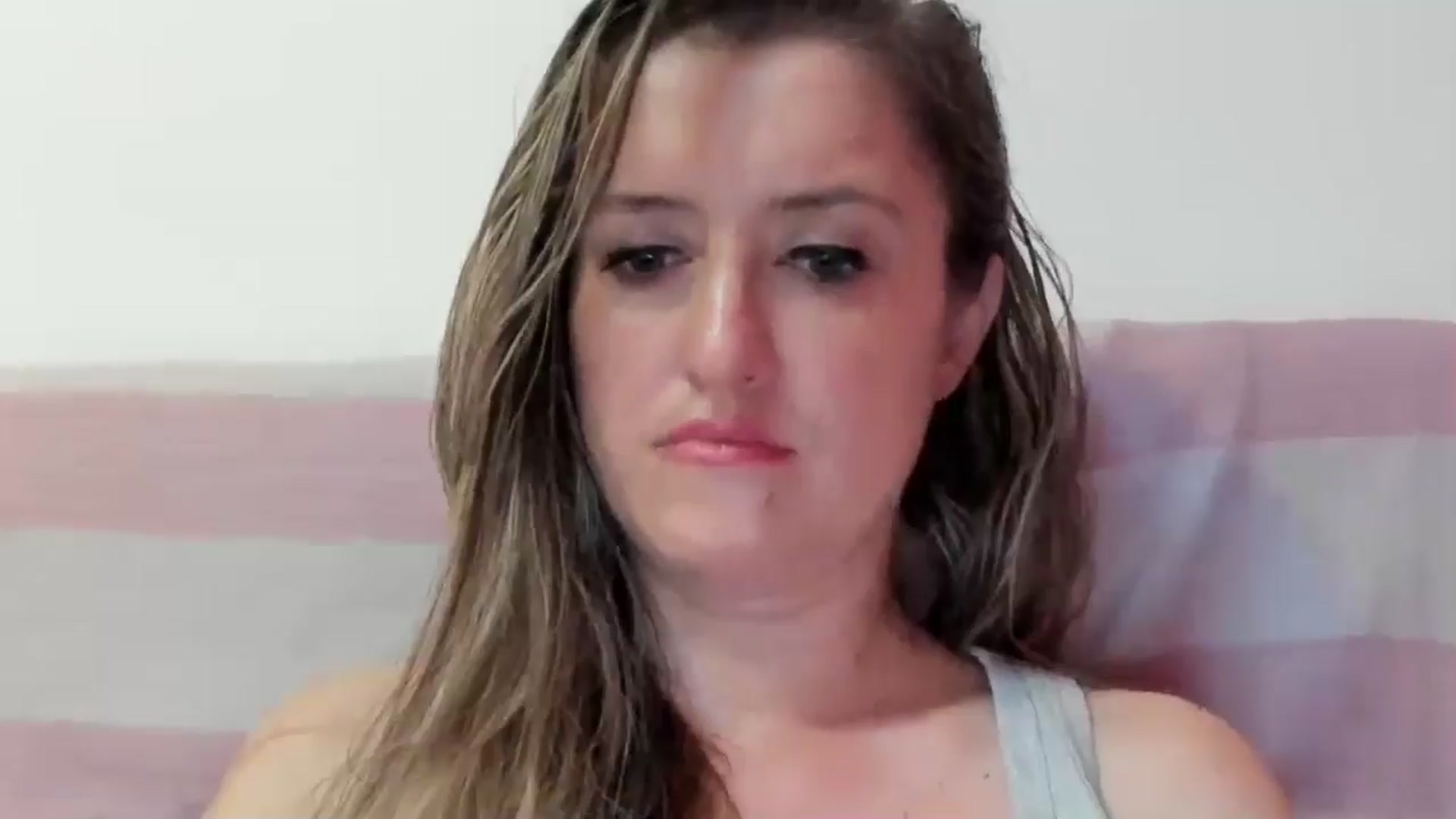 Gallery image thumbnail from BestDream's myfreecams stream on, 08/20/2024, 23:47 image 13 of 20